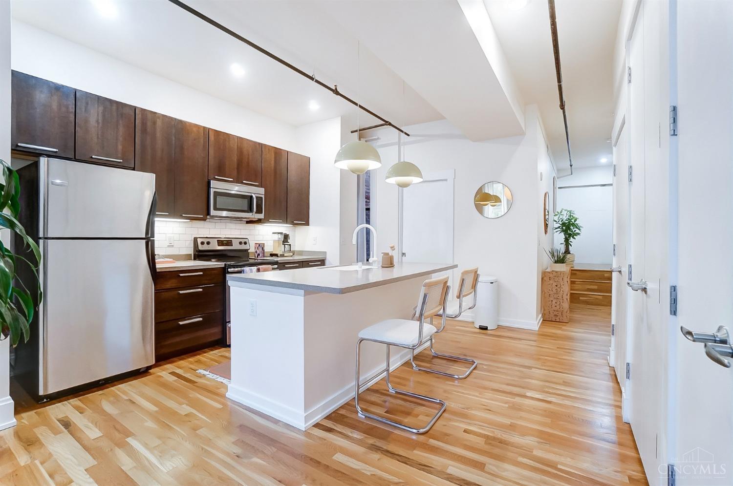 1415 Vine Street 205