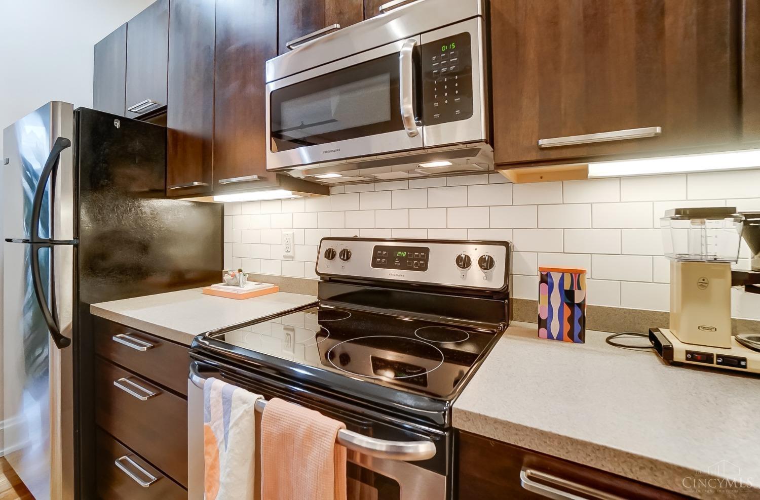 1415 Vine Street 205