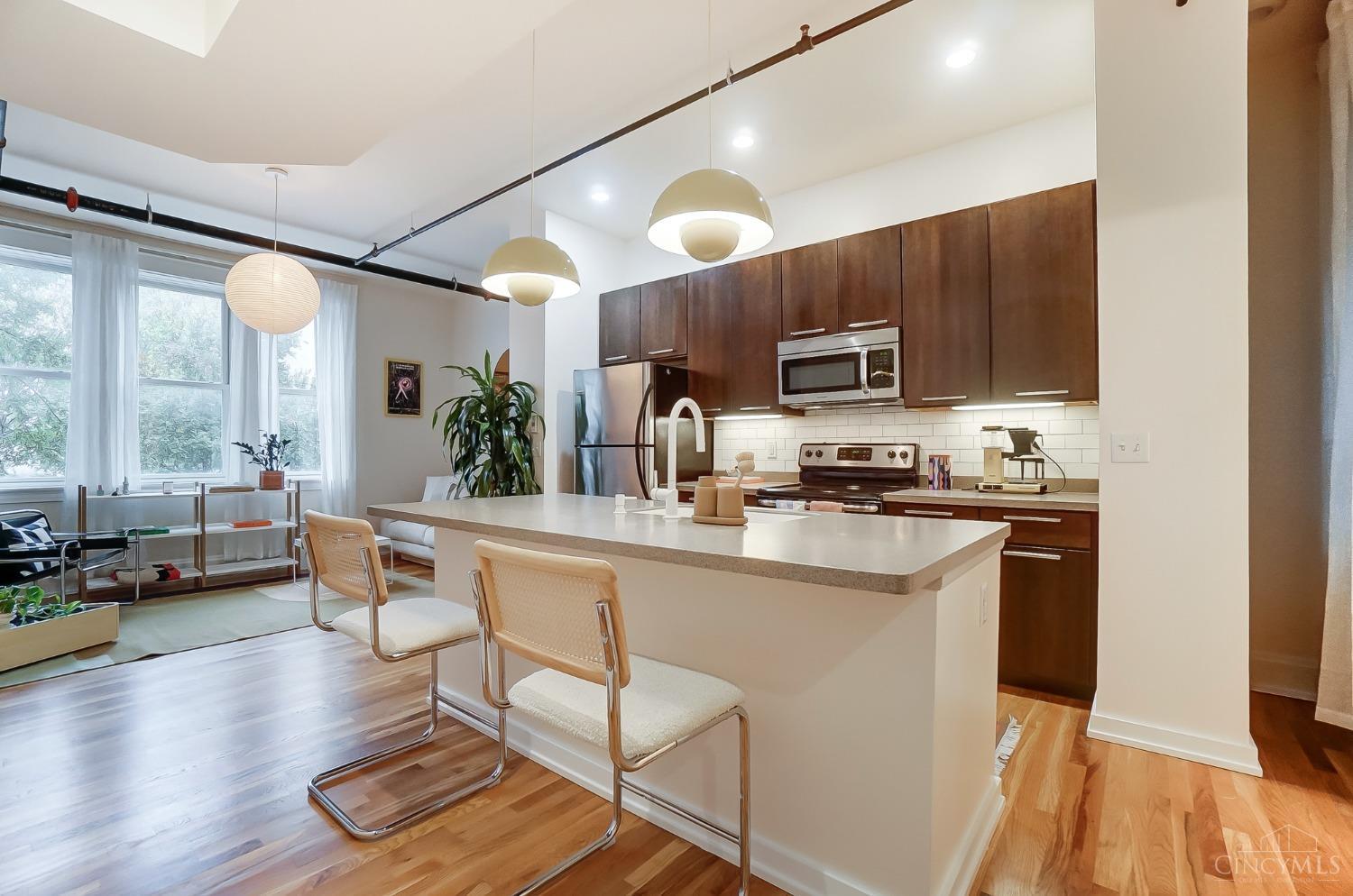 1415 Vine Street 205