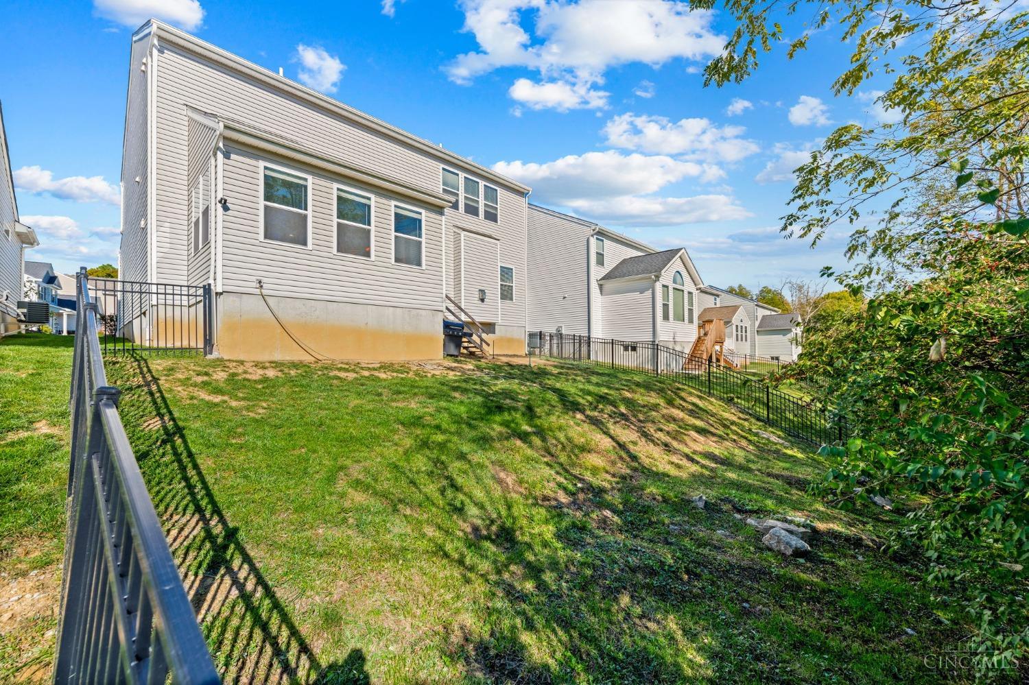 8101 Guthrie Lane