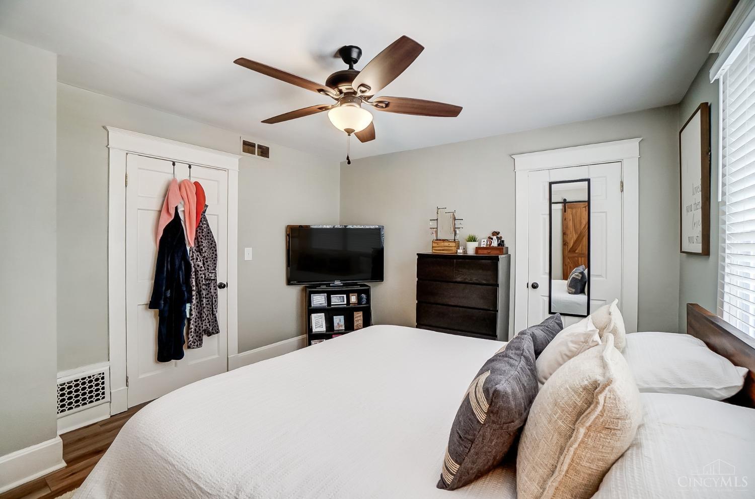 4330 Watterson Street