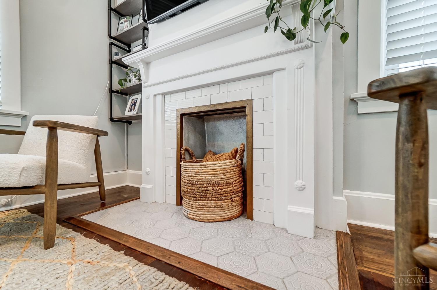 4330 Watterson Street