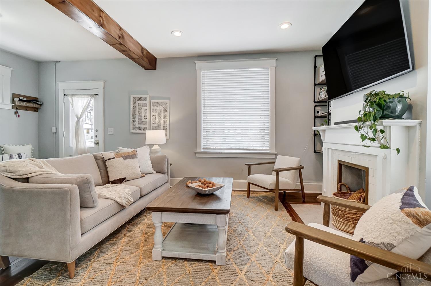 4330 Watterson Street