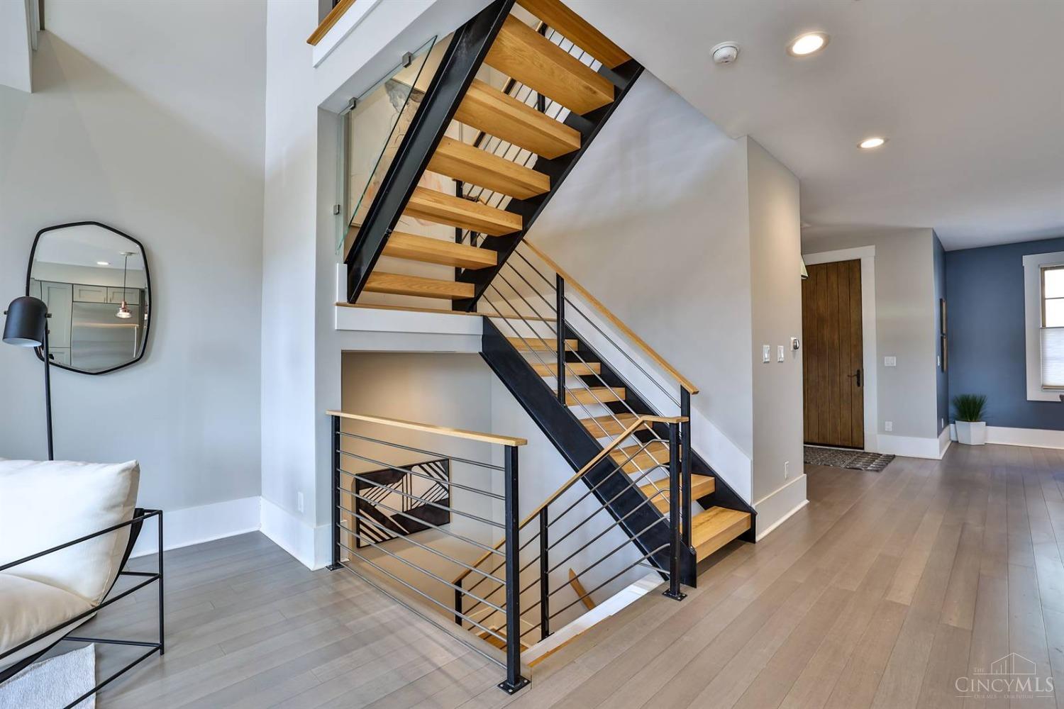 1335 Pendleton Street