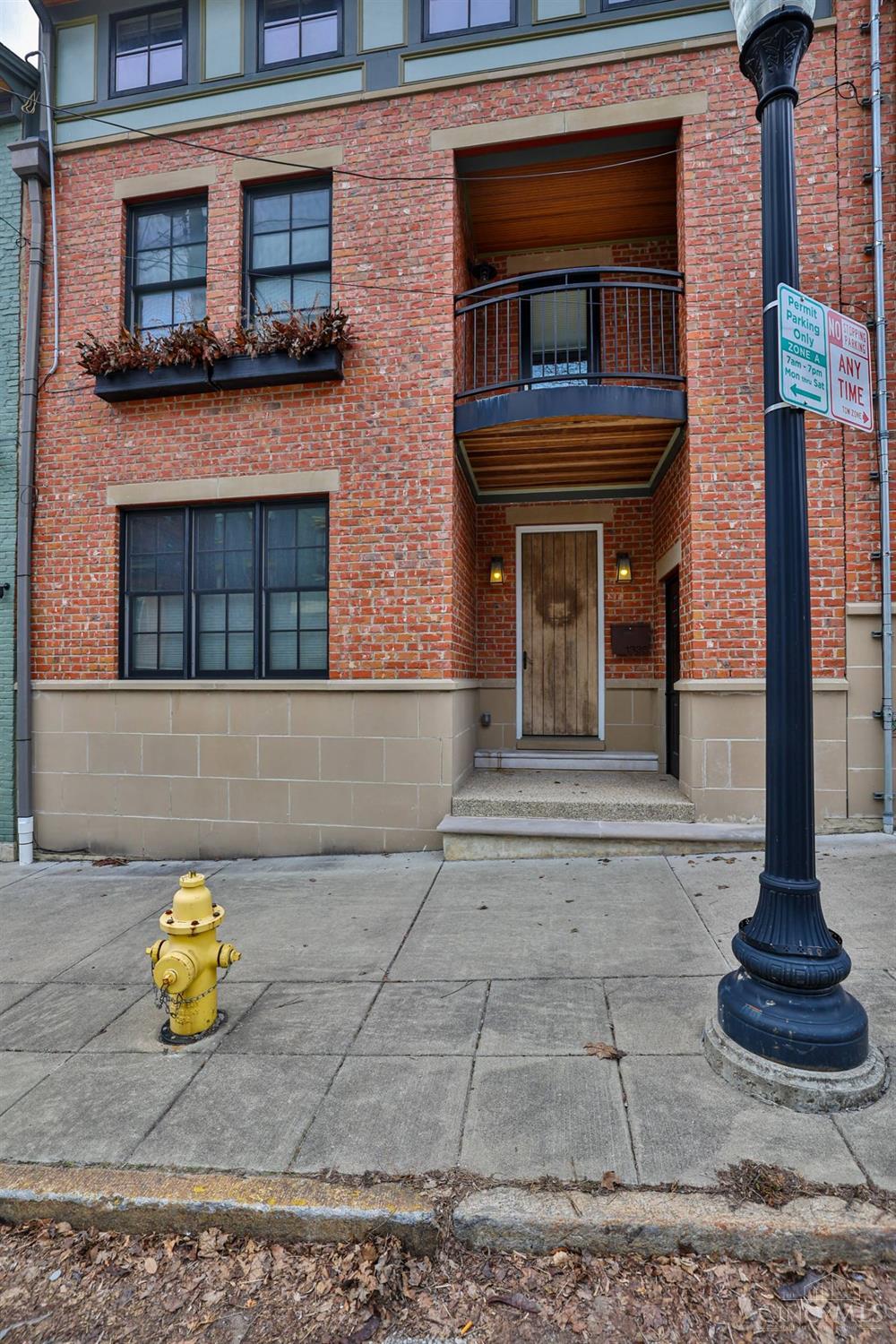 1335 Pendleton Street