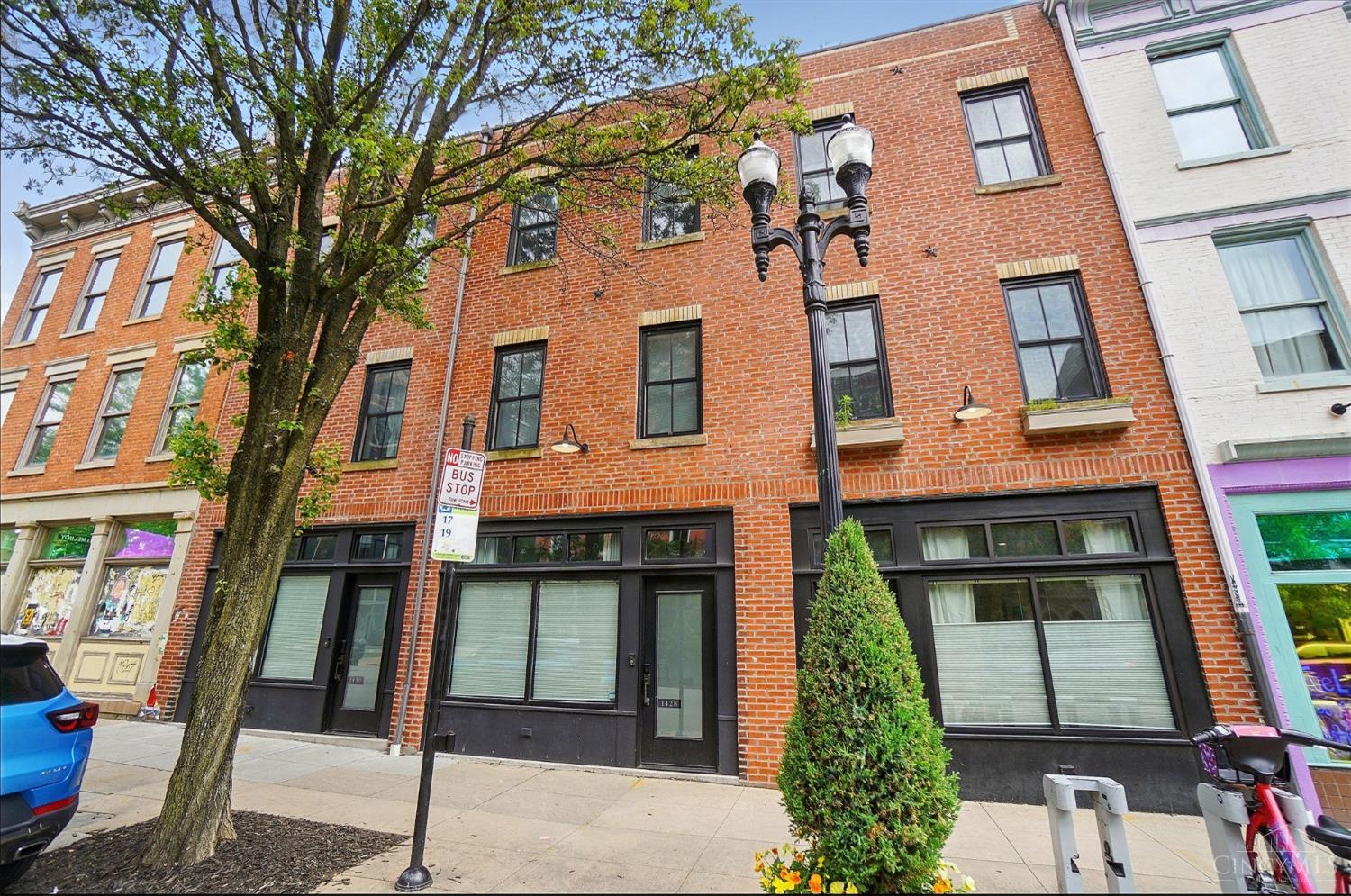 1428 Main Street