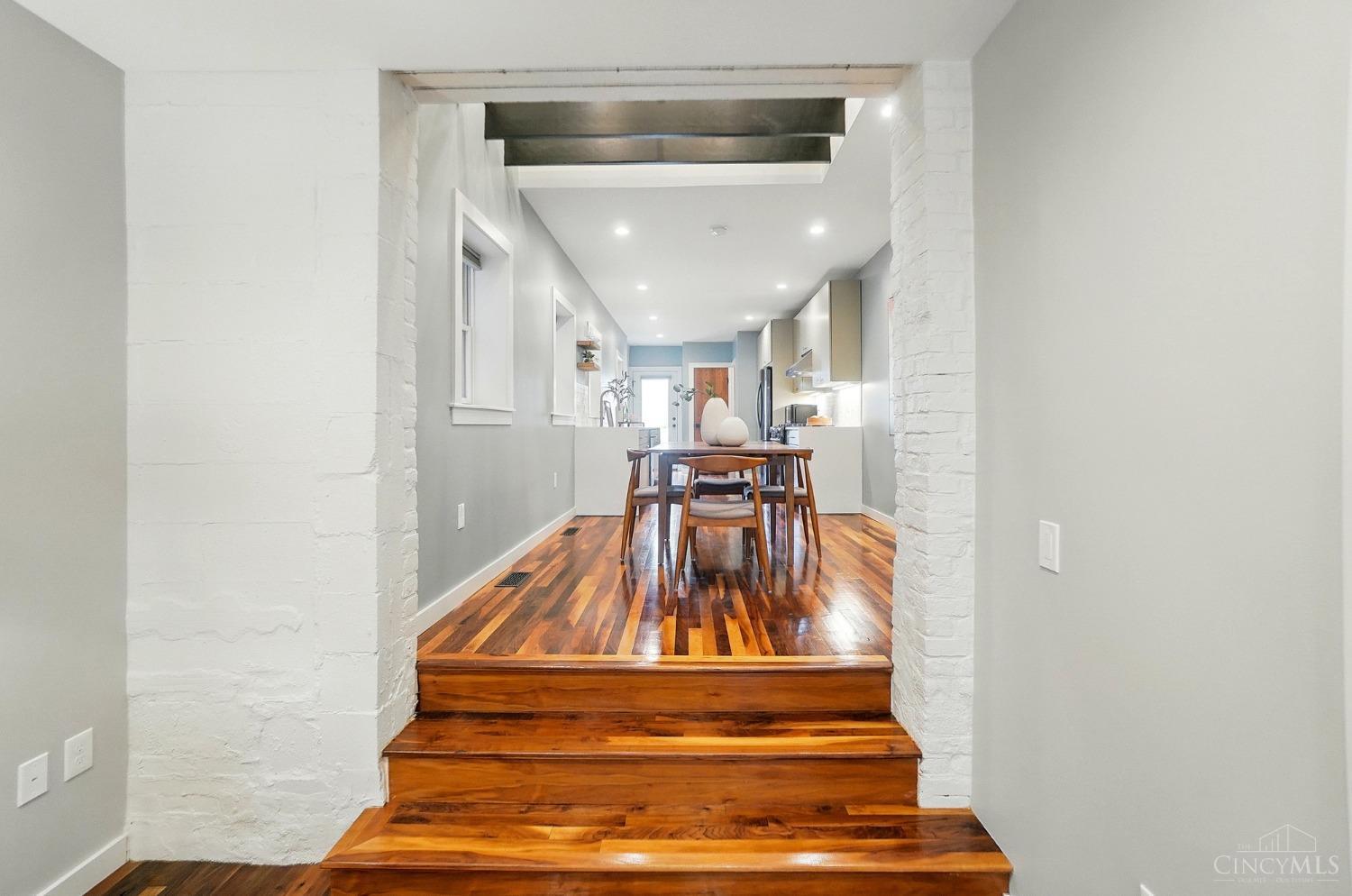 1428 Main Street