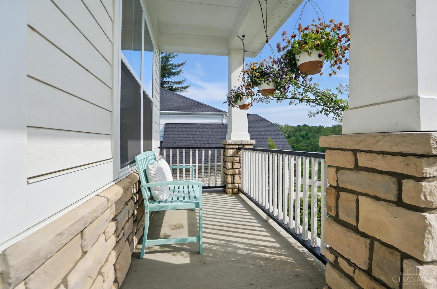 7202 Treetop Lane