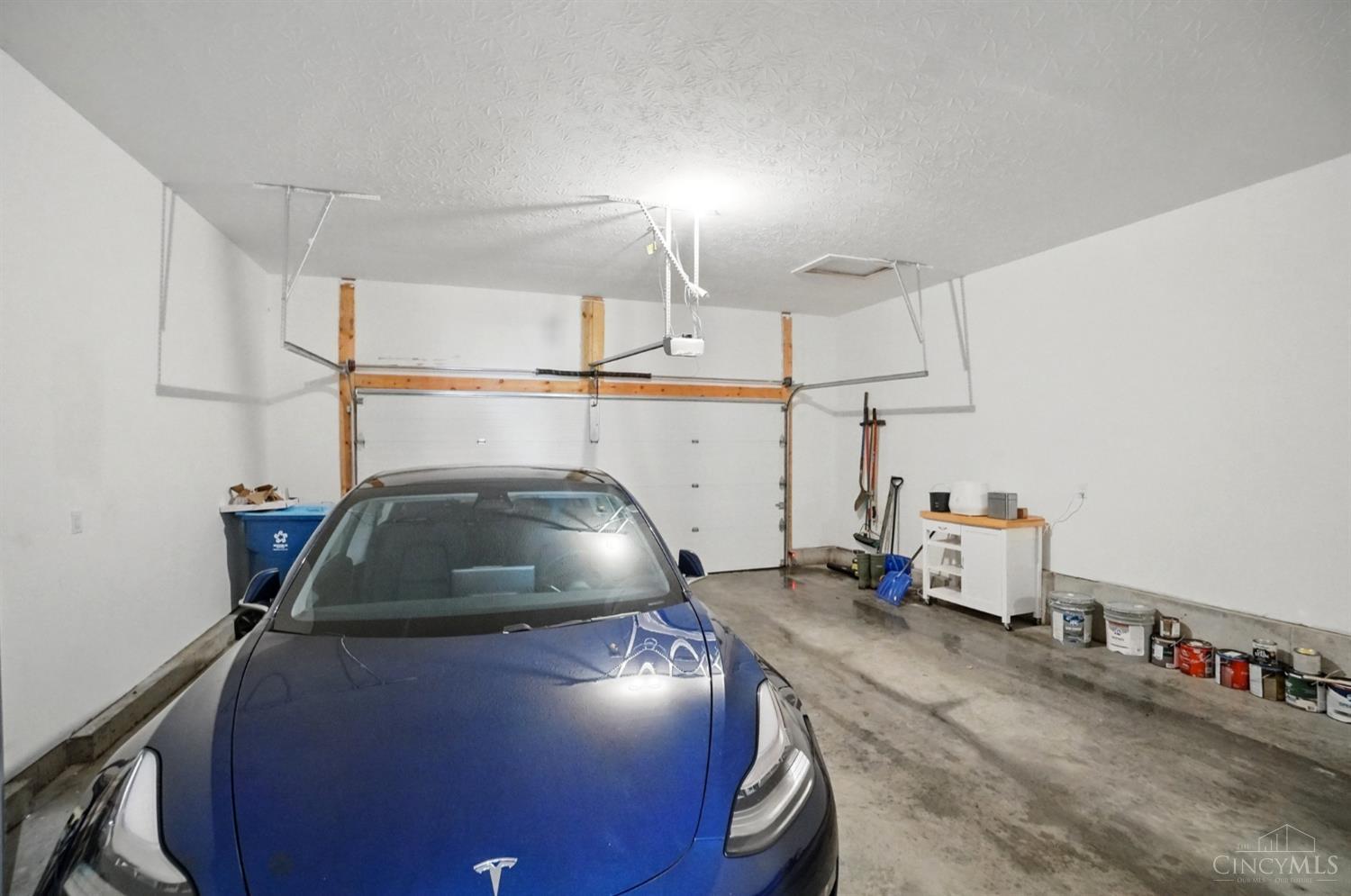 7202 Treetop Lane