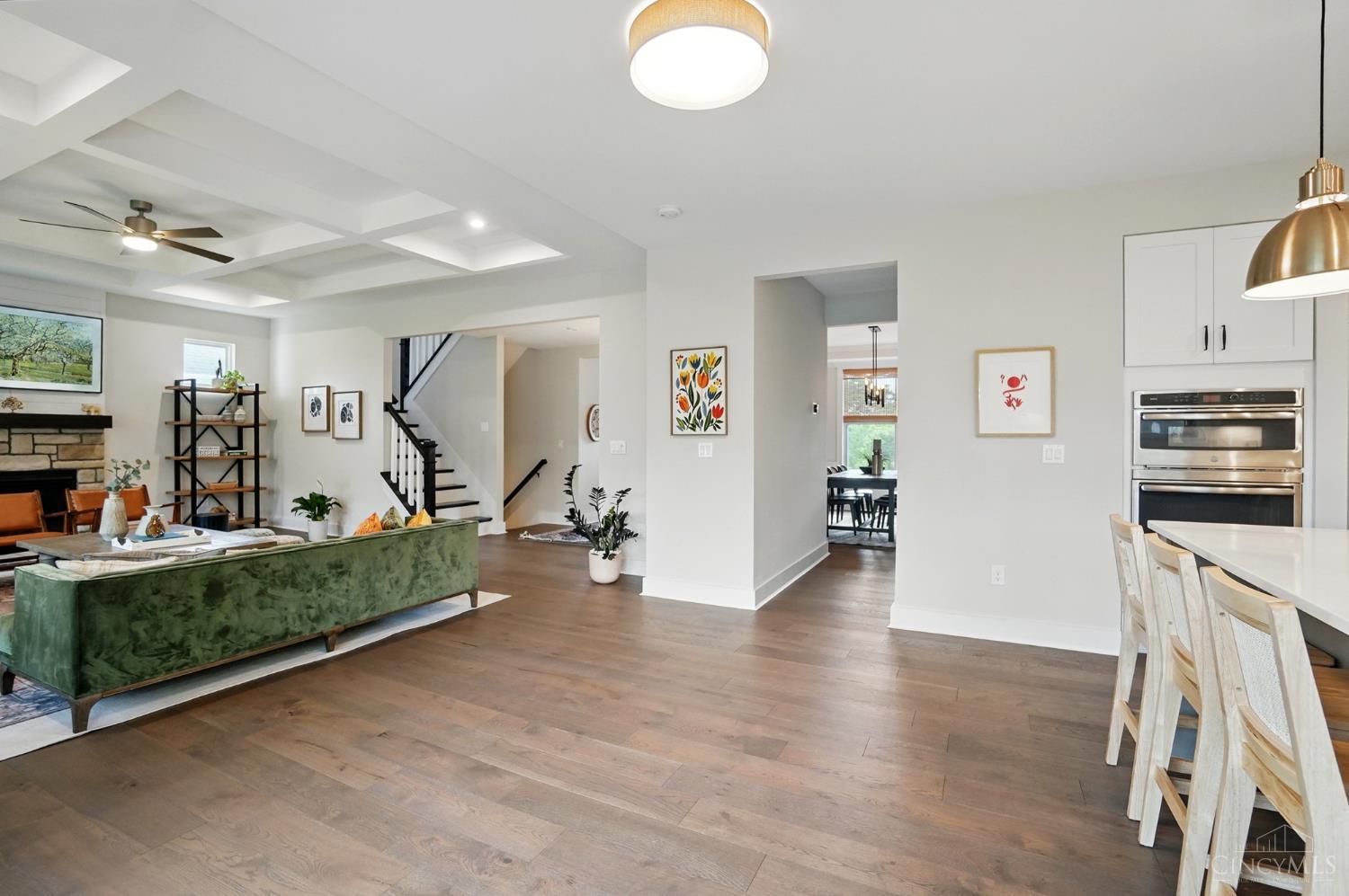 7202 Treetop Lane