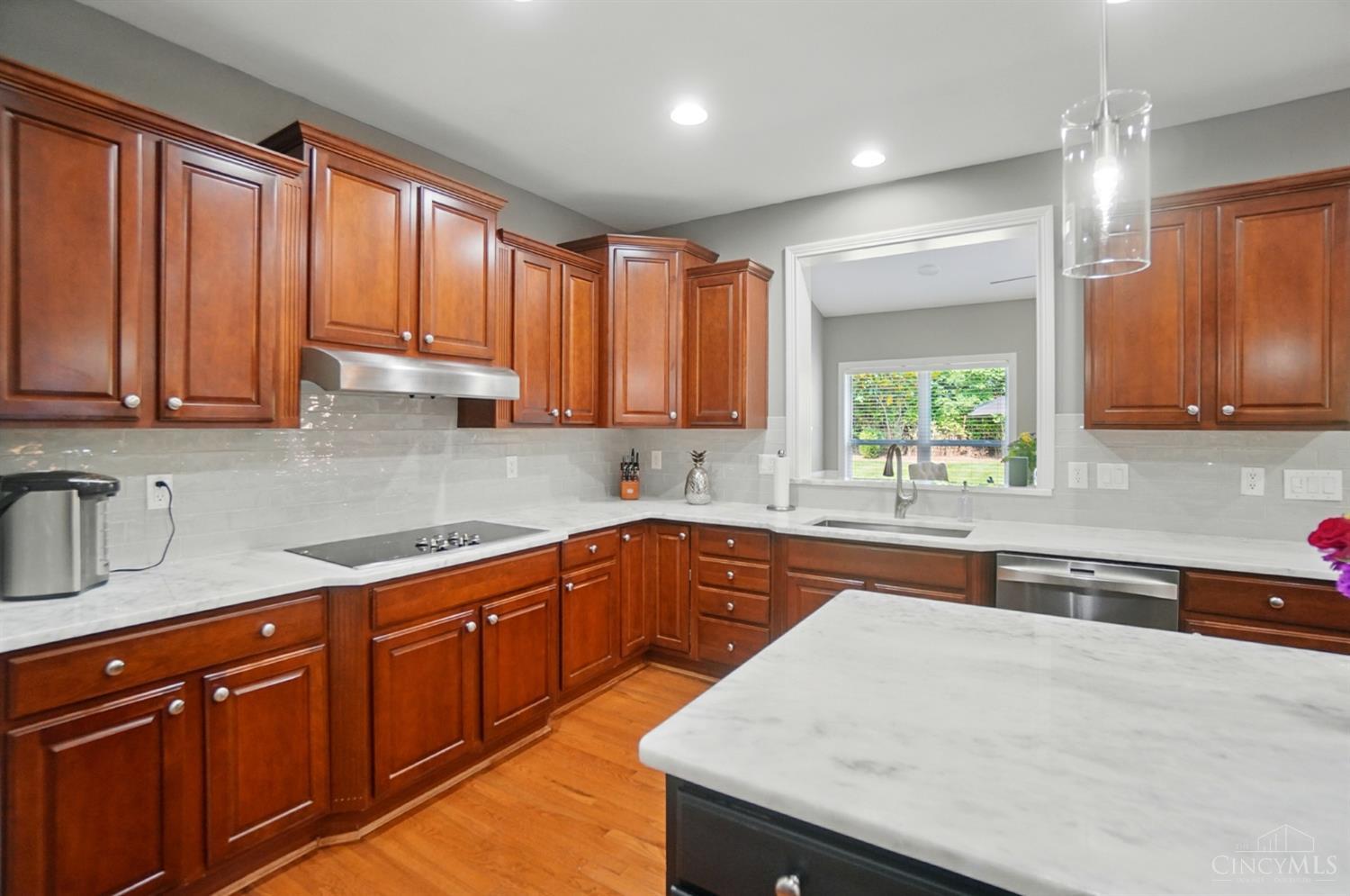6109 Lancashire Trail