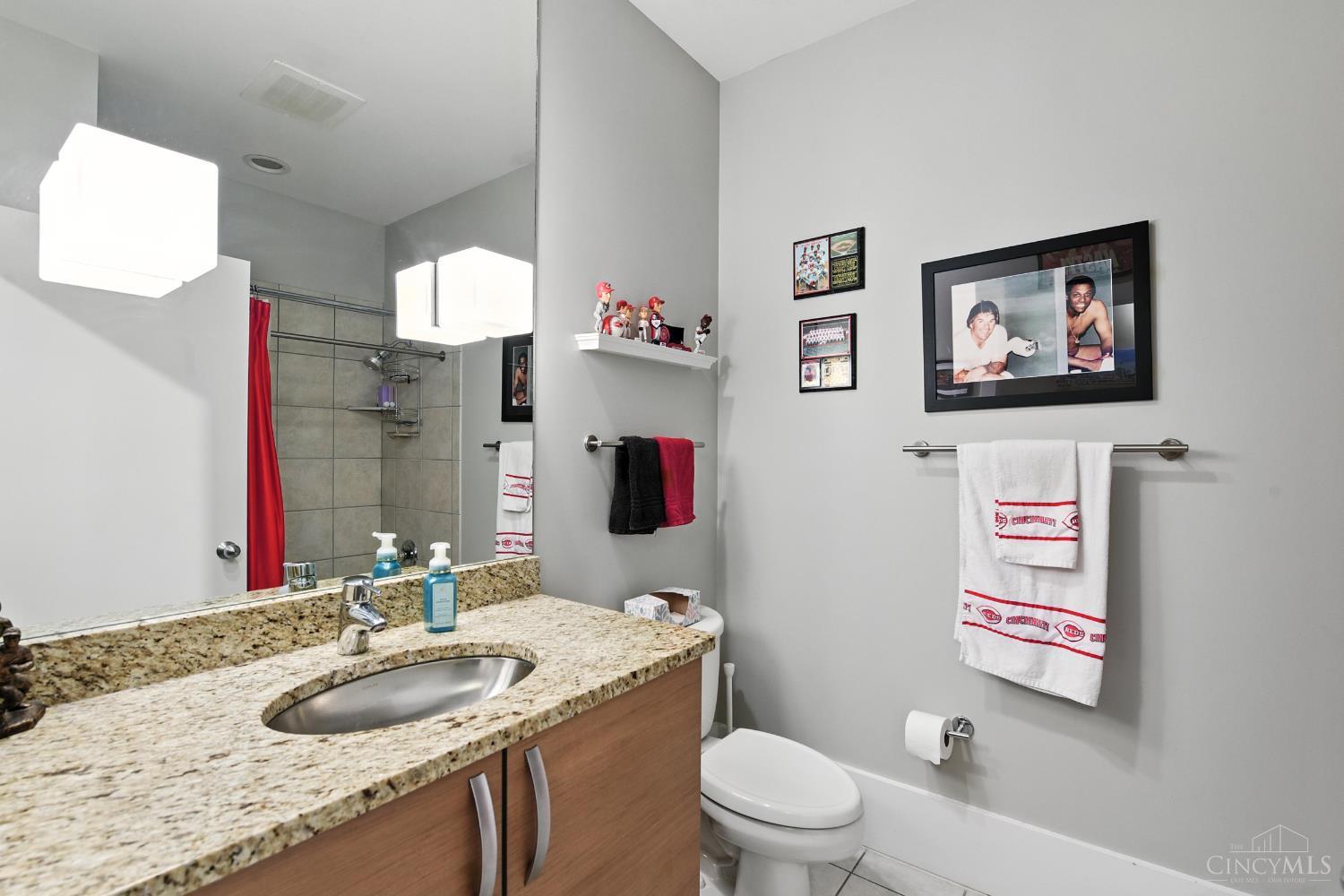 18 E Fourth Street 401