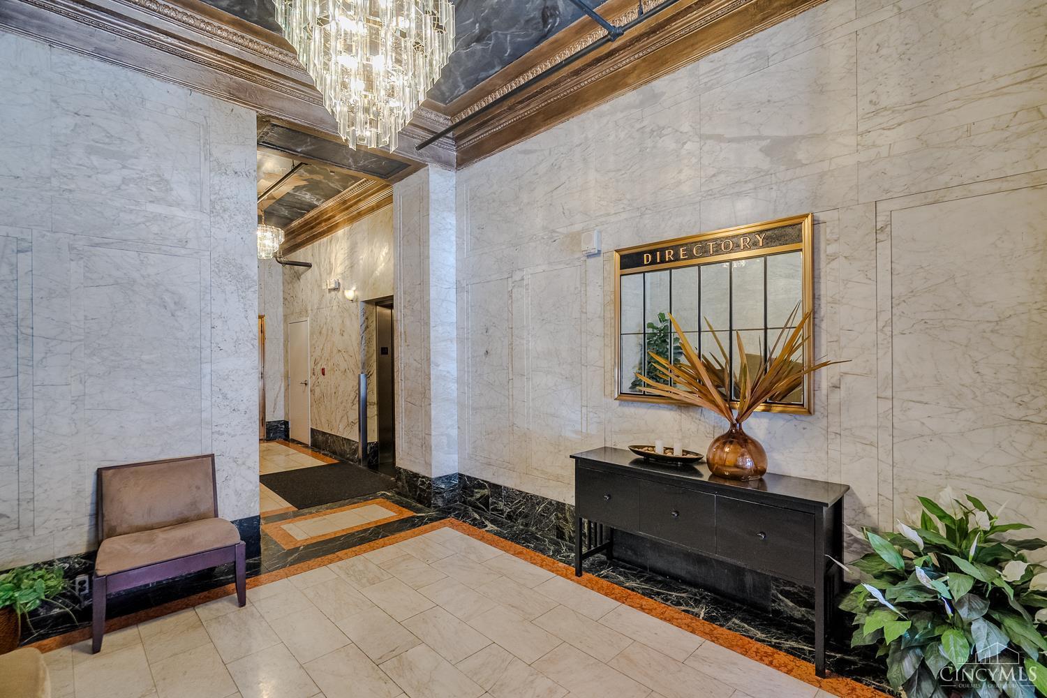 18 E Fourth Street 401