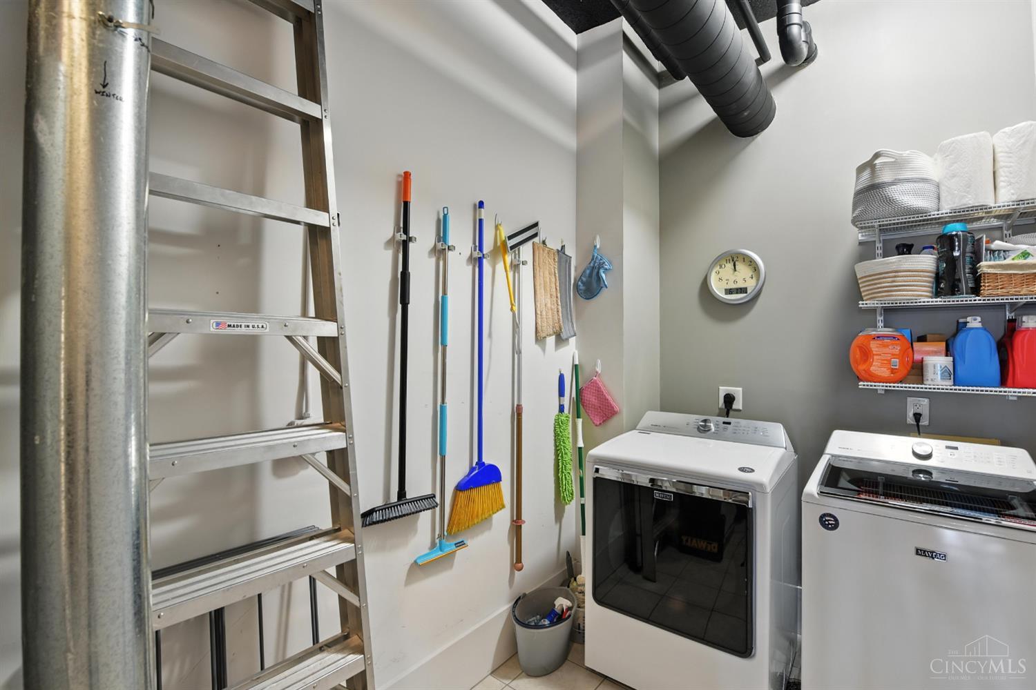 18 E Fourth Street 401