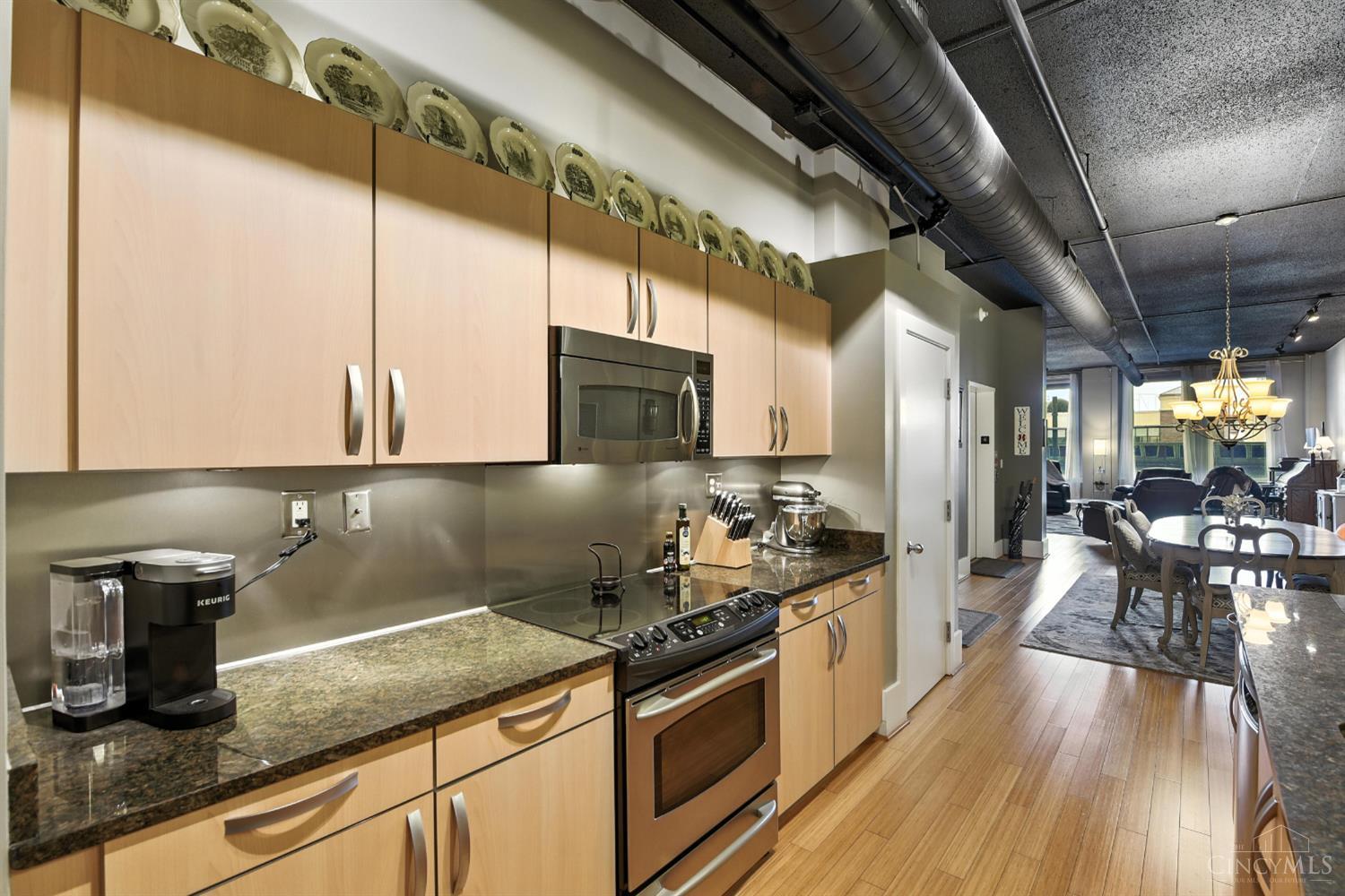 18 E Fourth Street 401