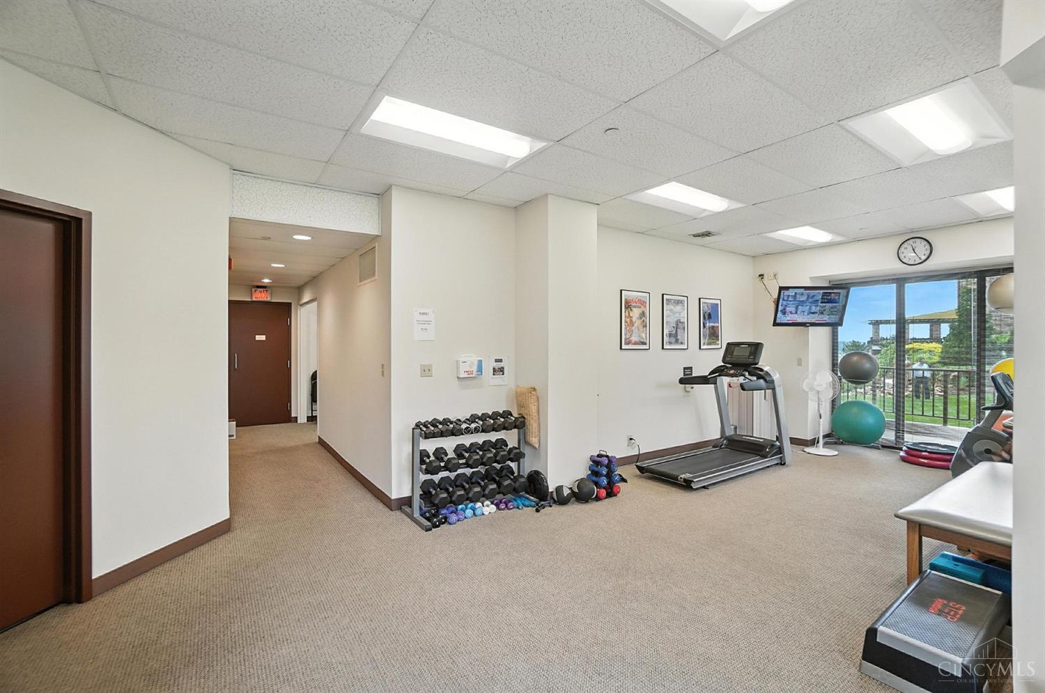 1201 Edgecliff Place 1091