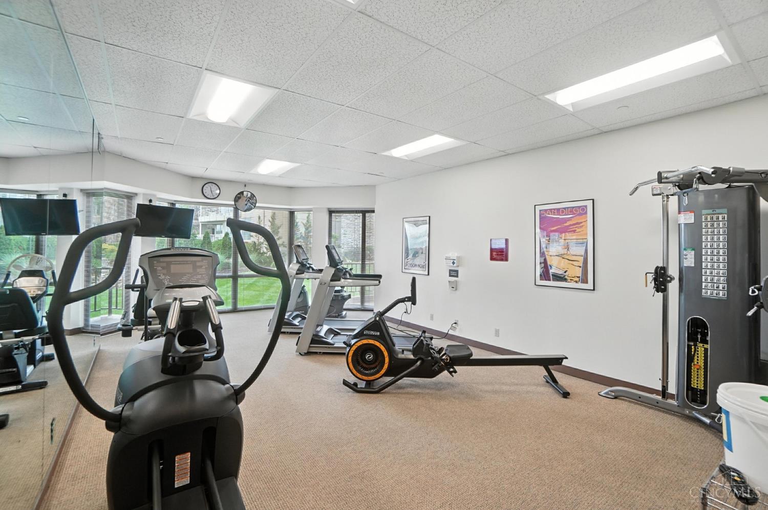 1201 Edgecliff Place 1091
