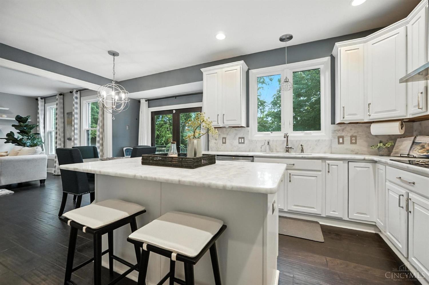 6913 Oleander Court