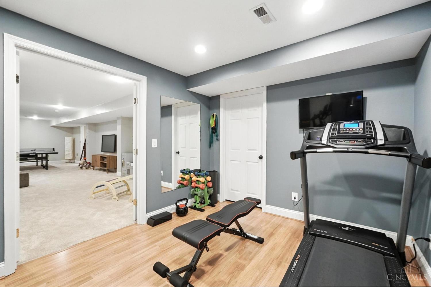 6913 Oleander Court