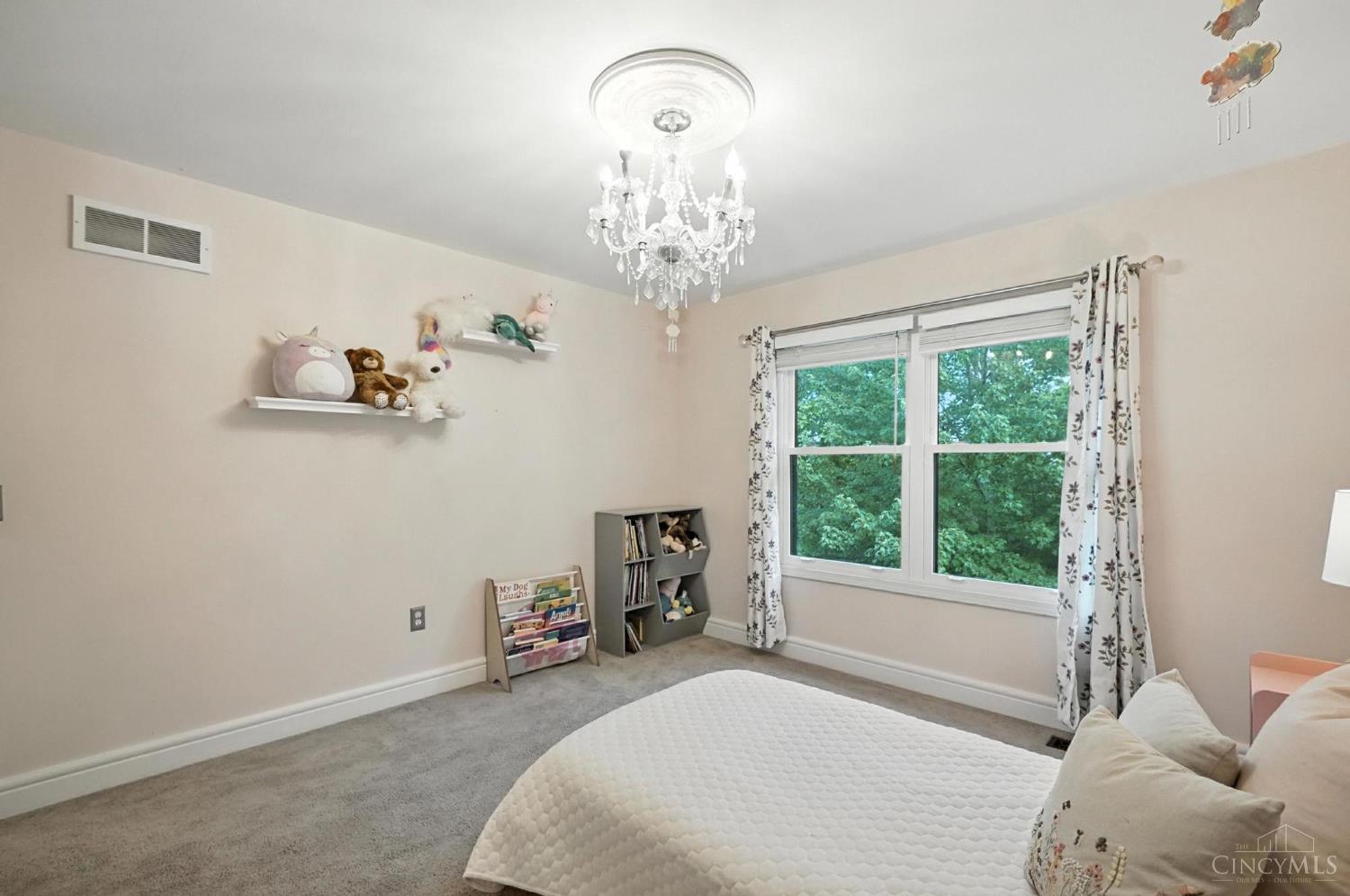 6913 Oleander Court