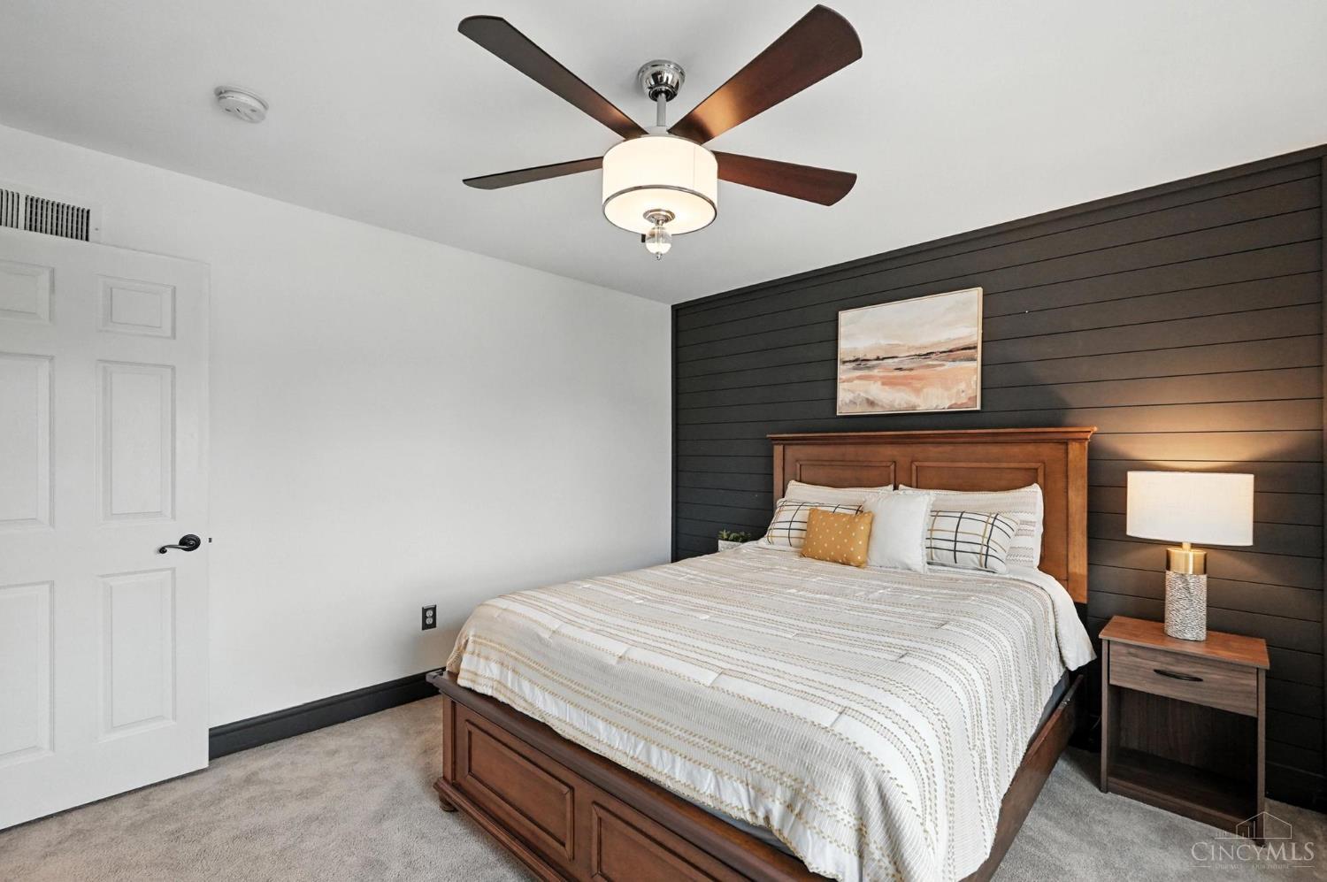6913 Oleander Court