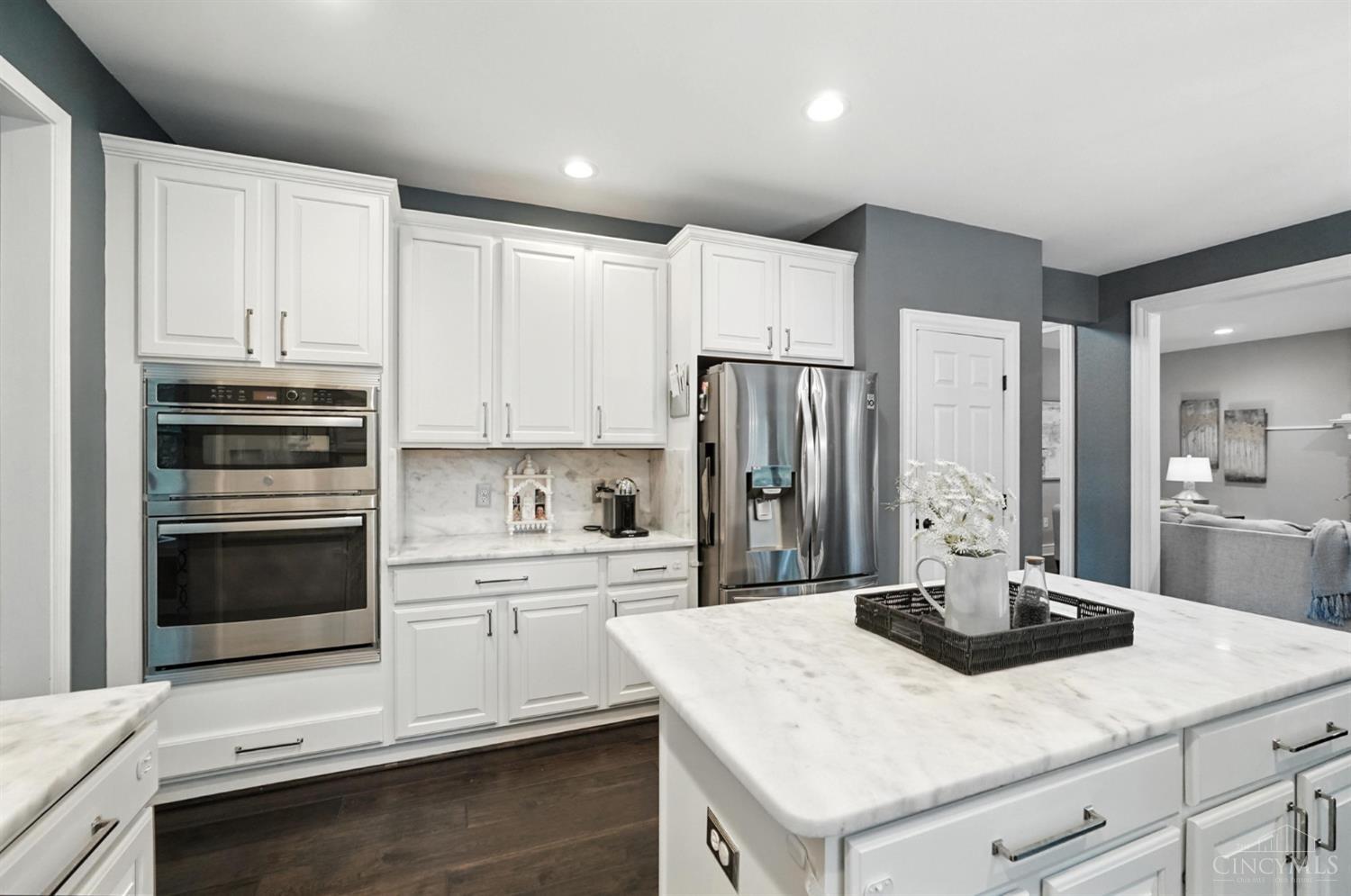 6913 Oleander Court