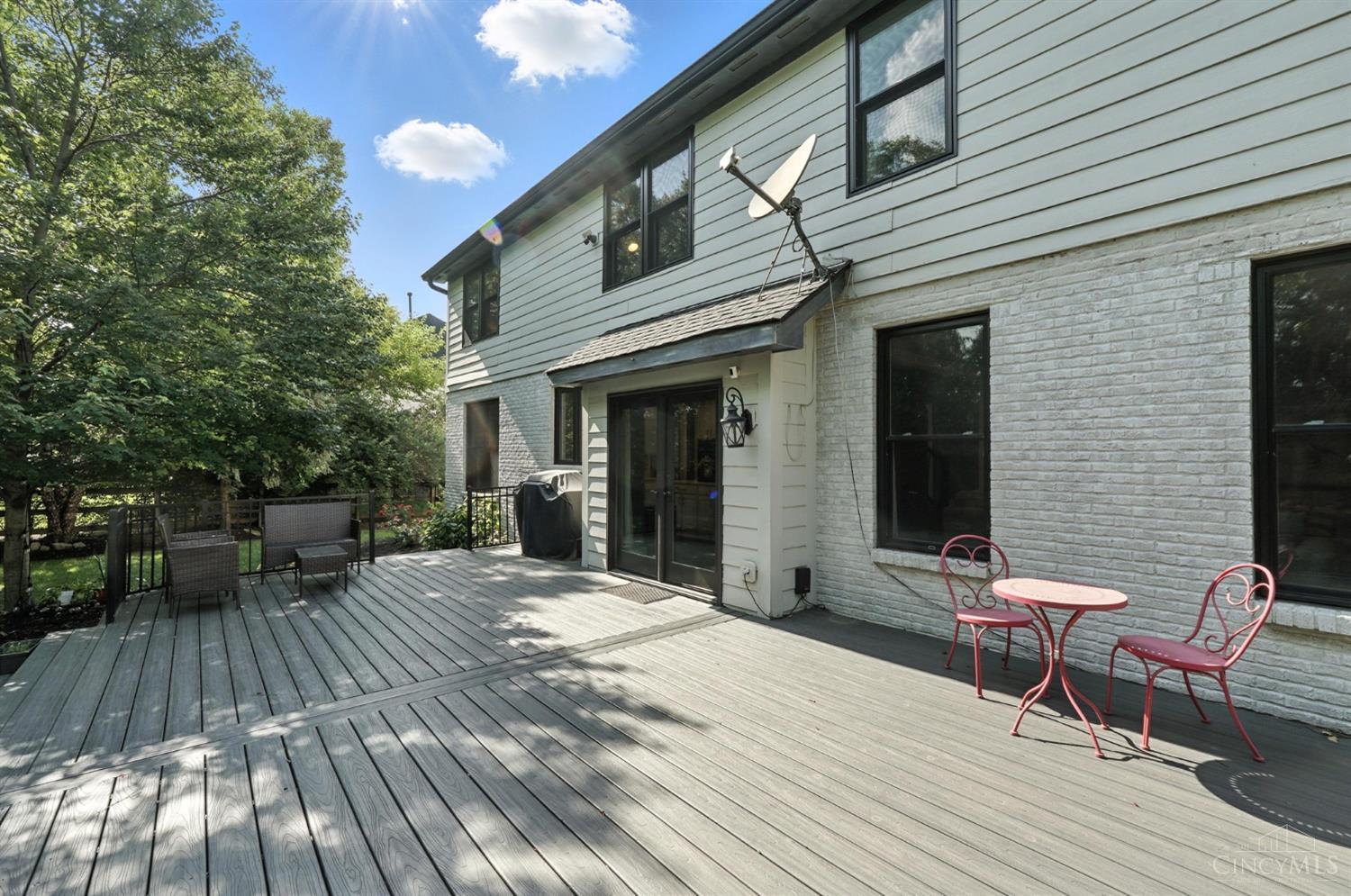6913 Oleander Court