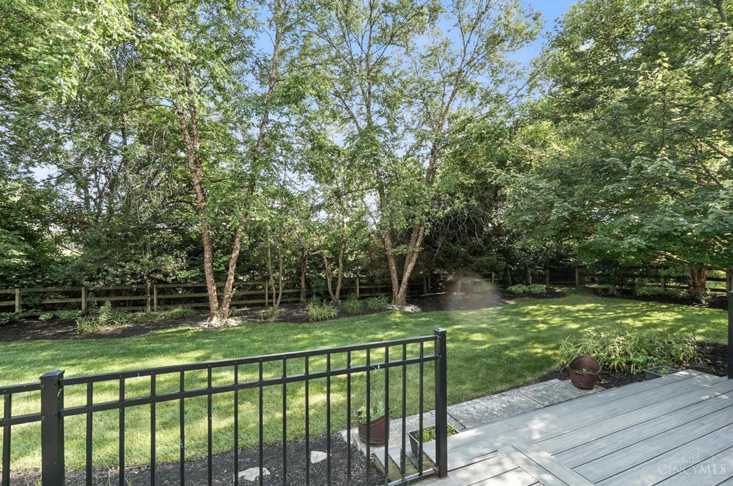 6913 Oleander Court