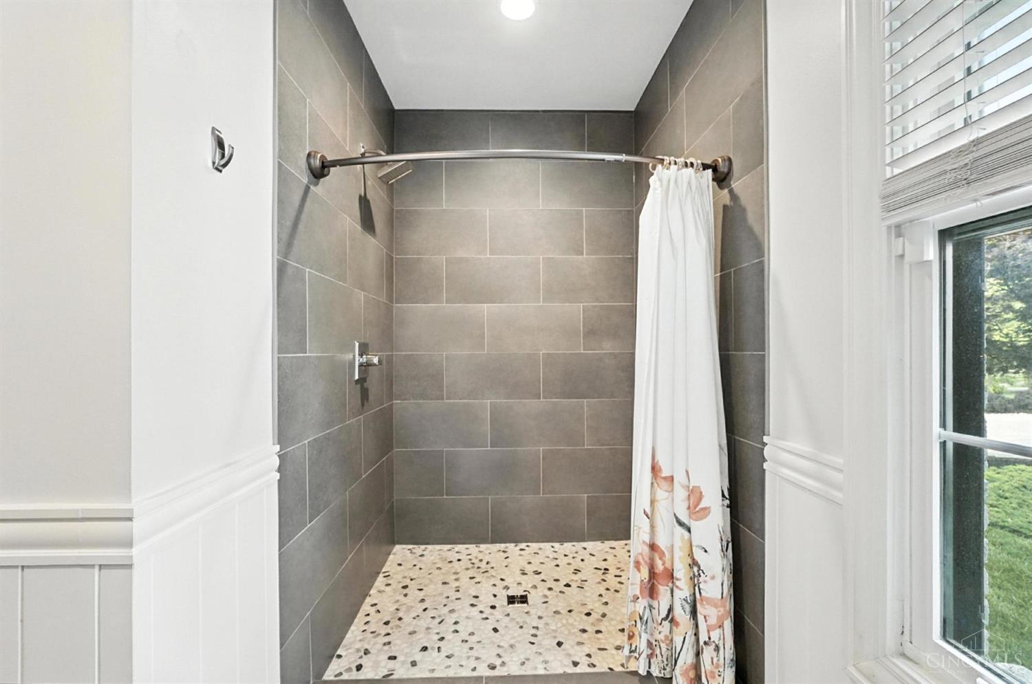 6913 Oleander Court