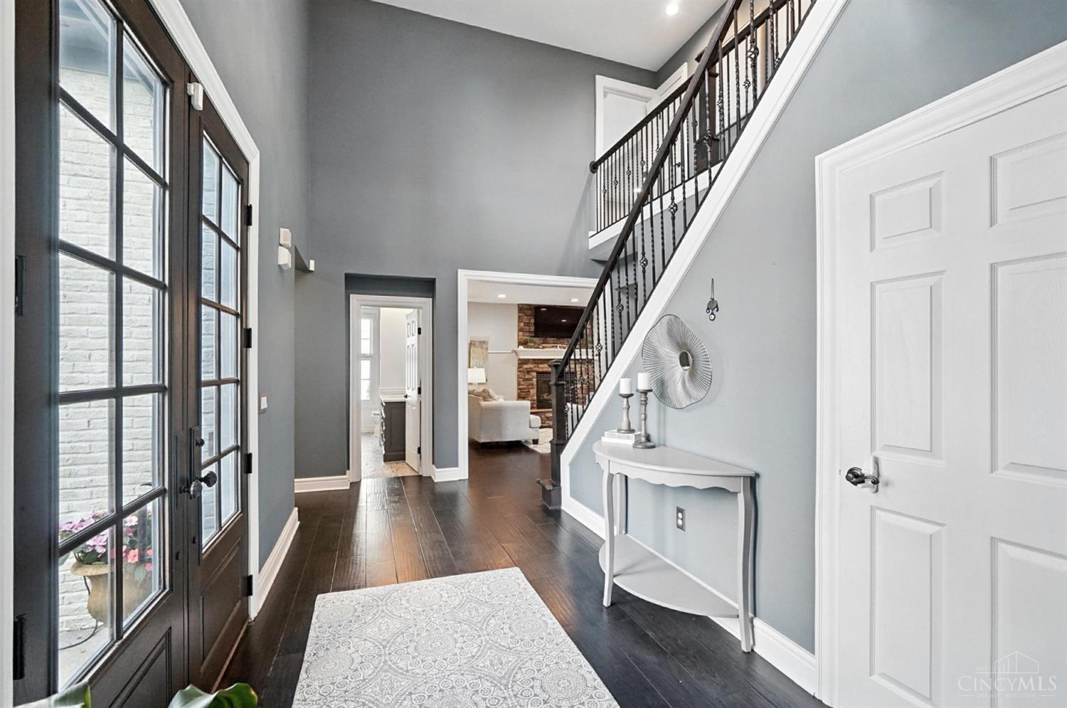 6913 Oleander Court