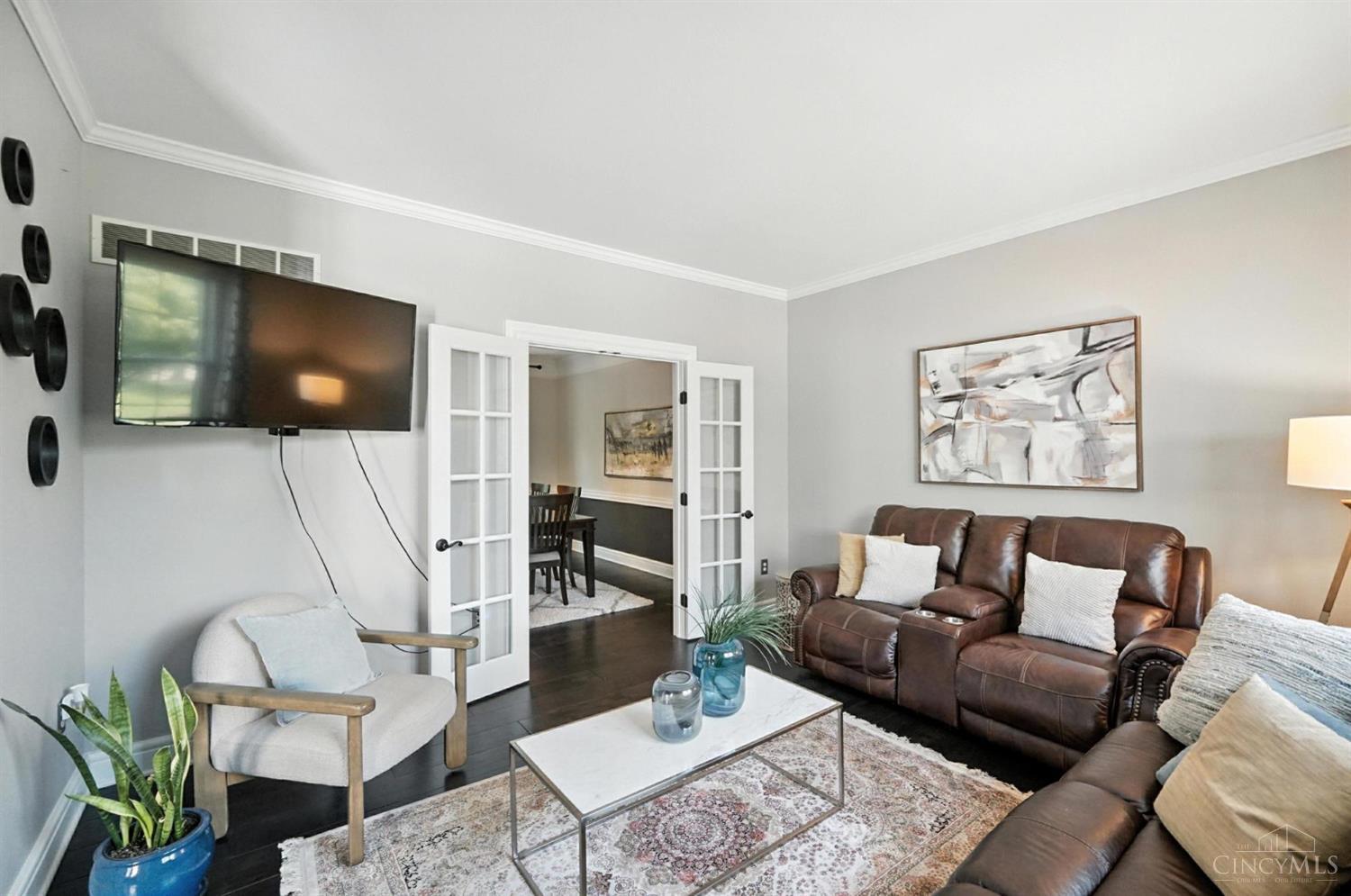 6913 Oleander Court
