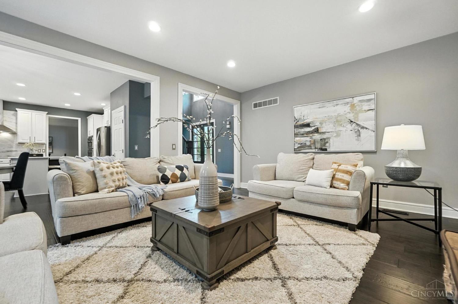 6913 Oleander Court