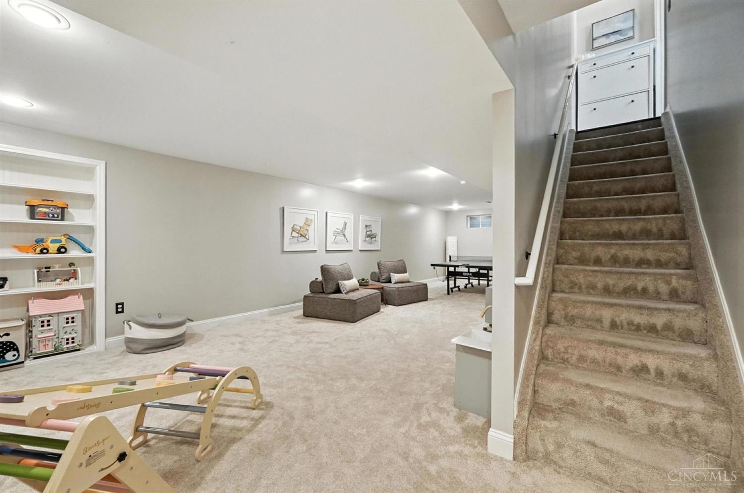 6913 Oleander Court