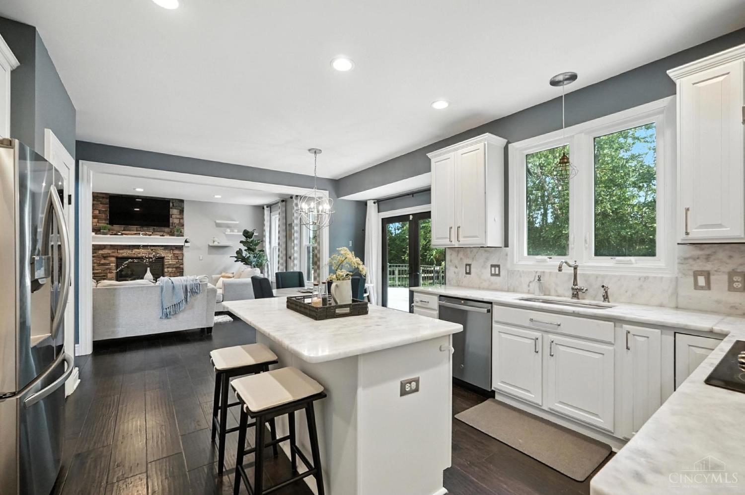 6913 Oleander Court