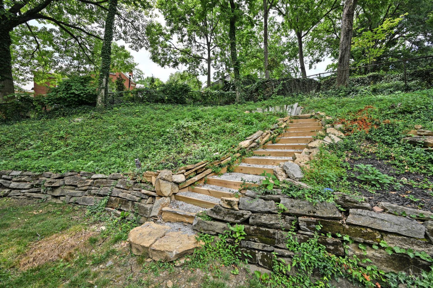 400 Rawson Woods Lane