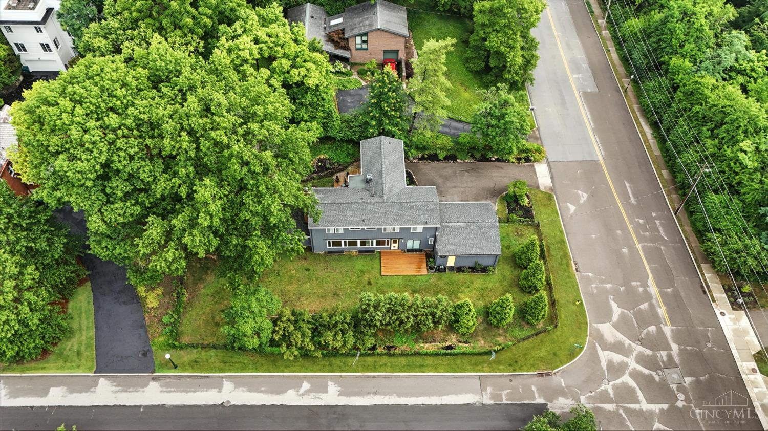 400 Rawson Woods Lane