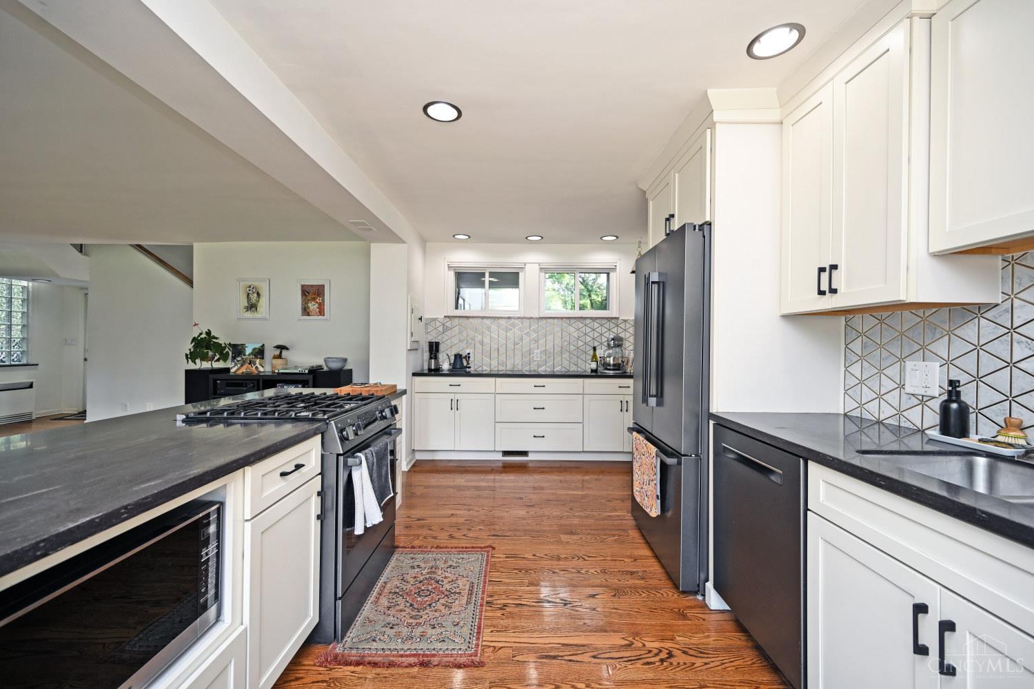 400 Rawson Woods Lane