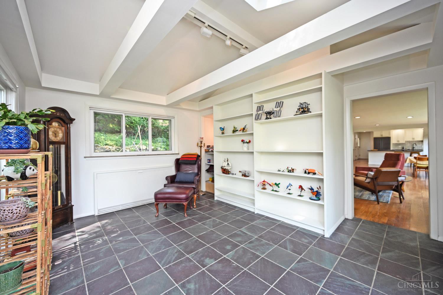 400 Rawson Woods Lane