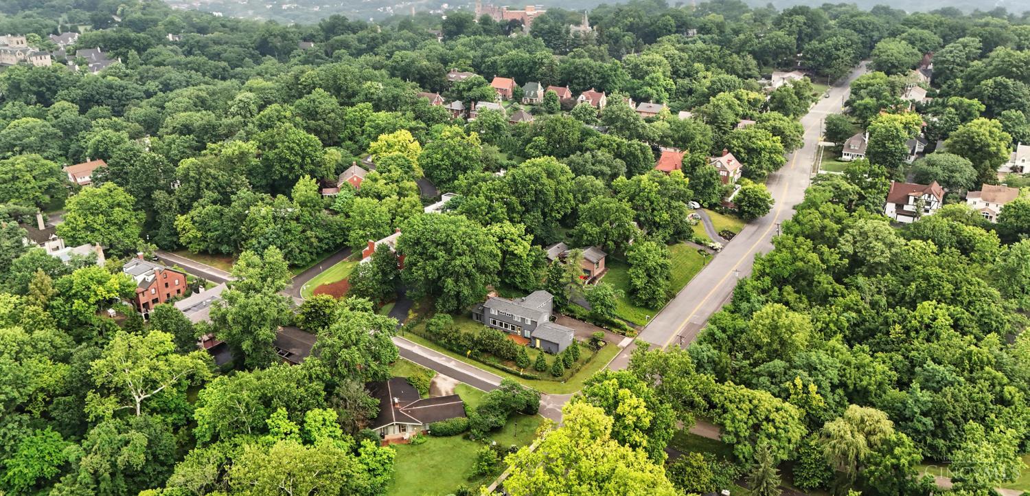 400 Rawson Woods Lane