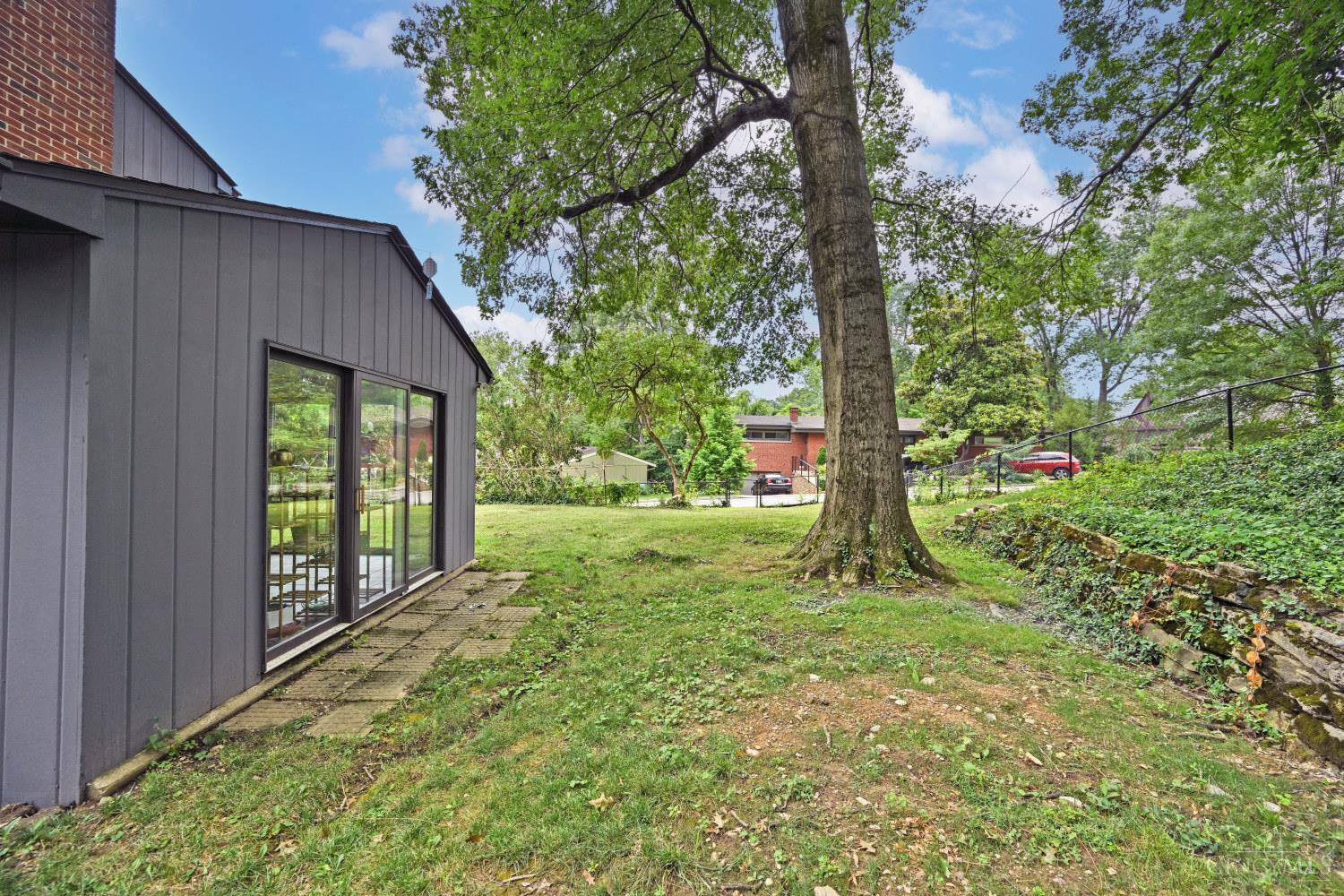 400 Rawson Woods Lane