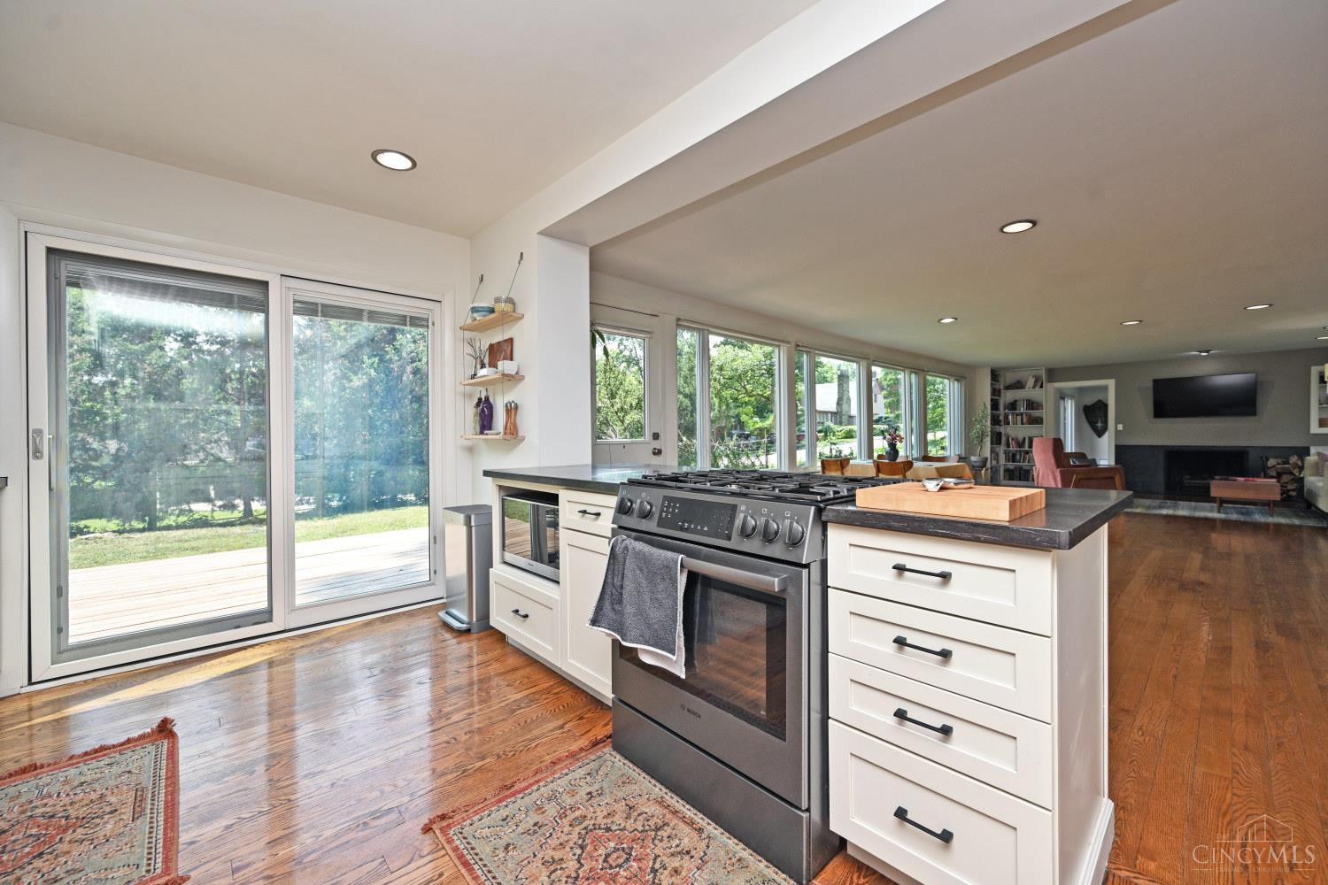 400 Rawson Woods Lane