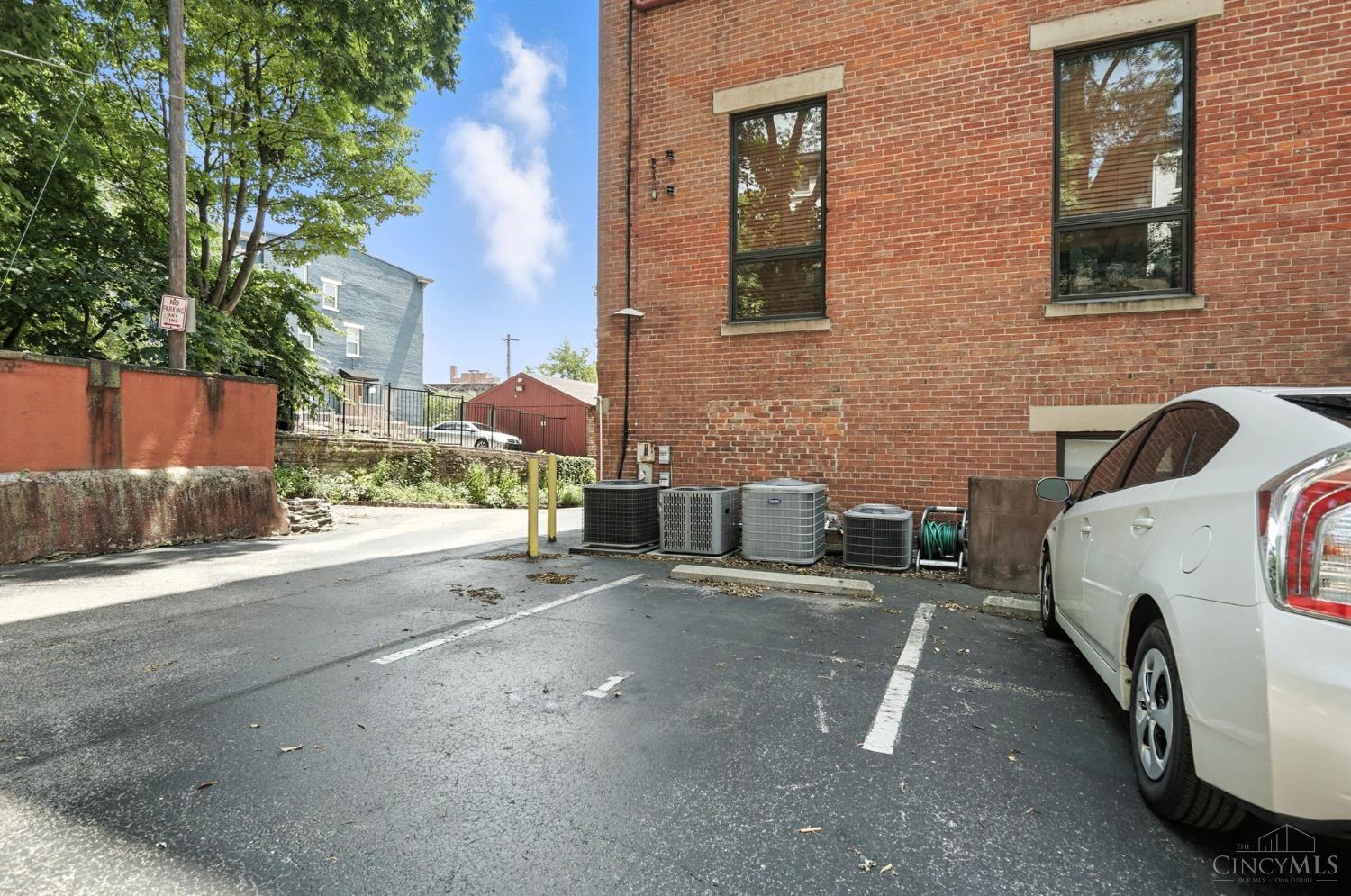 412 Liberty Hill 1B