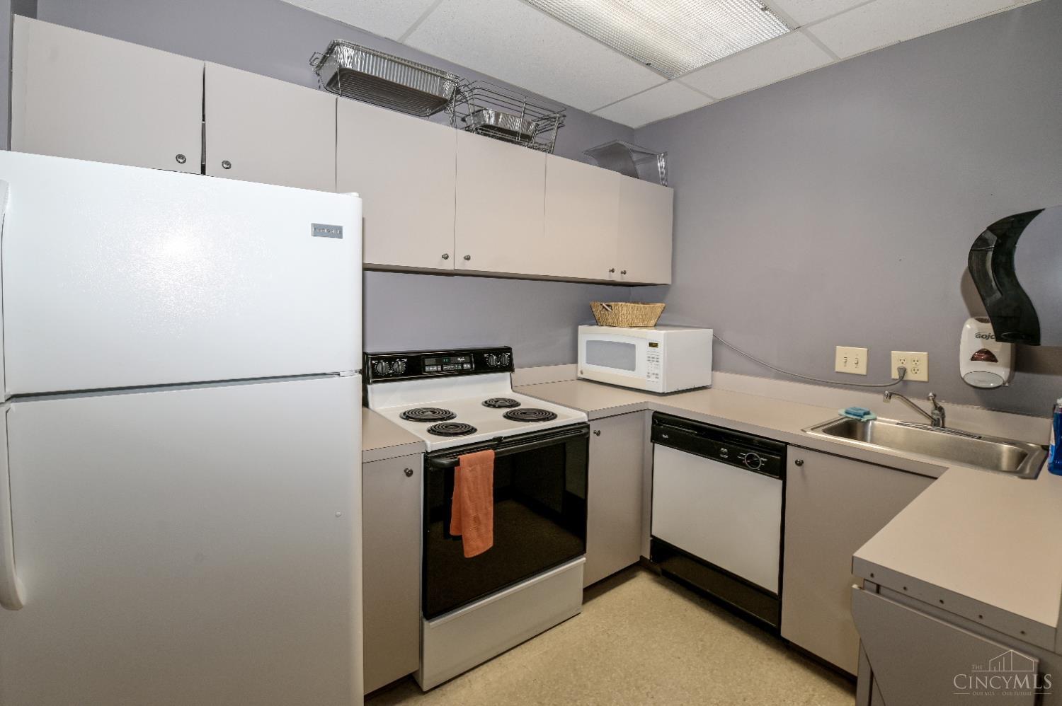 2324 Madison Road 209