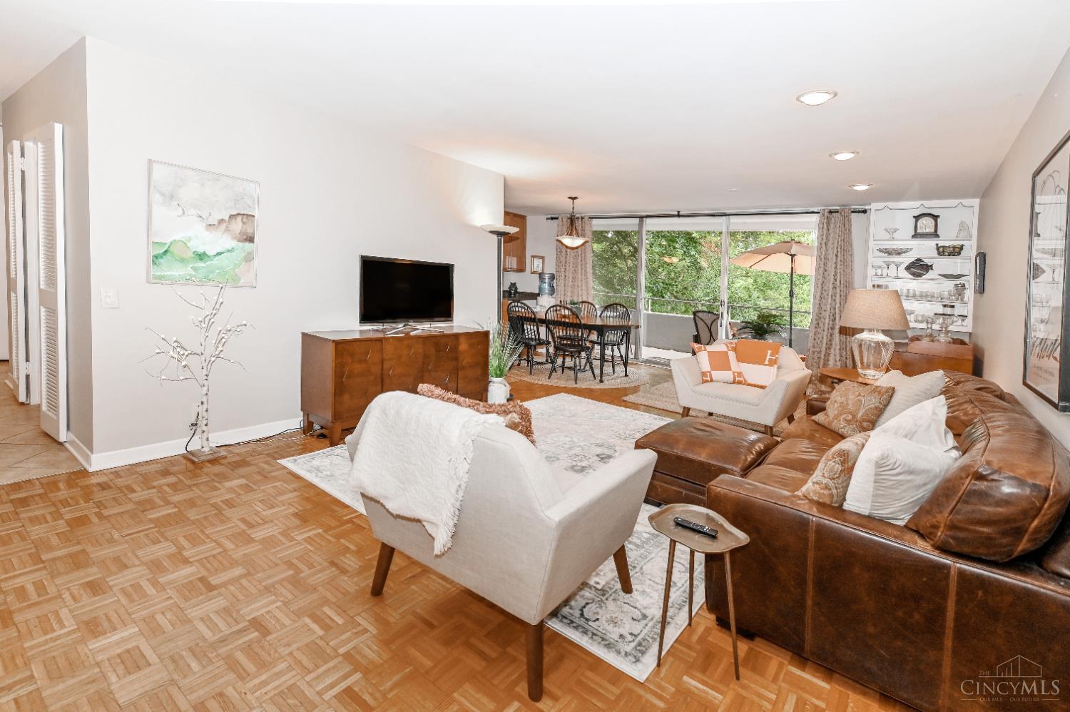 2324 Madison Road 209