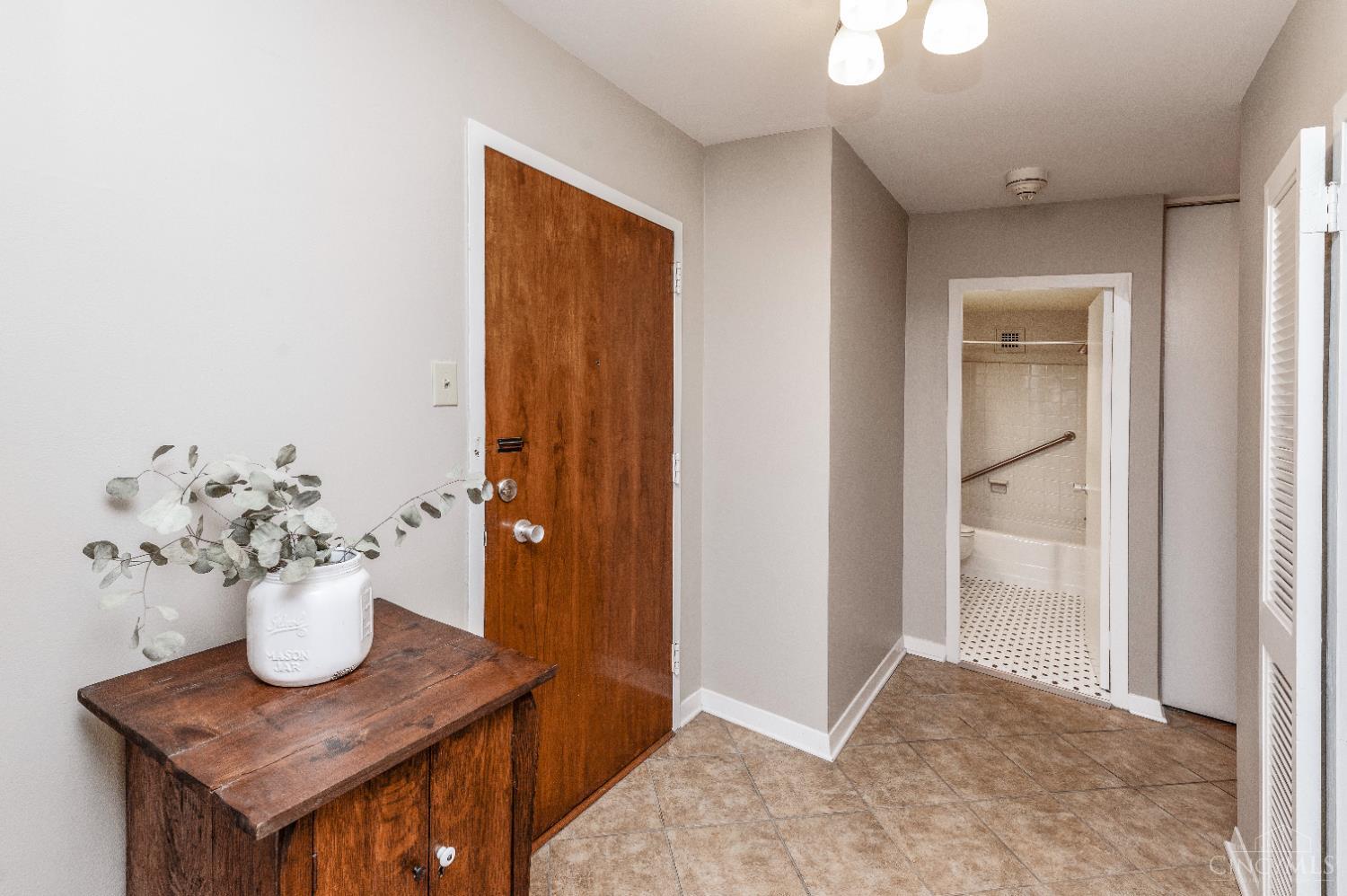 2324 Madison Road 209