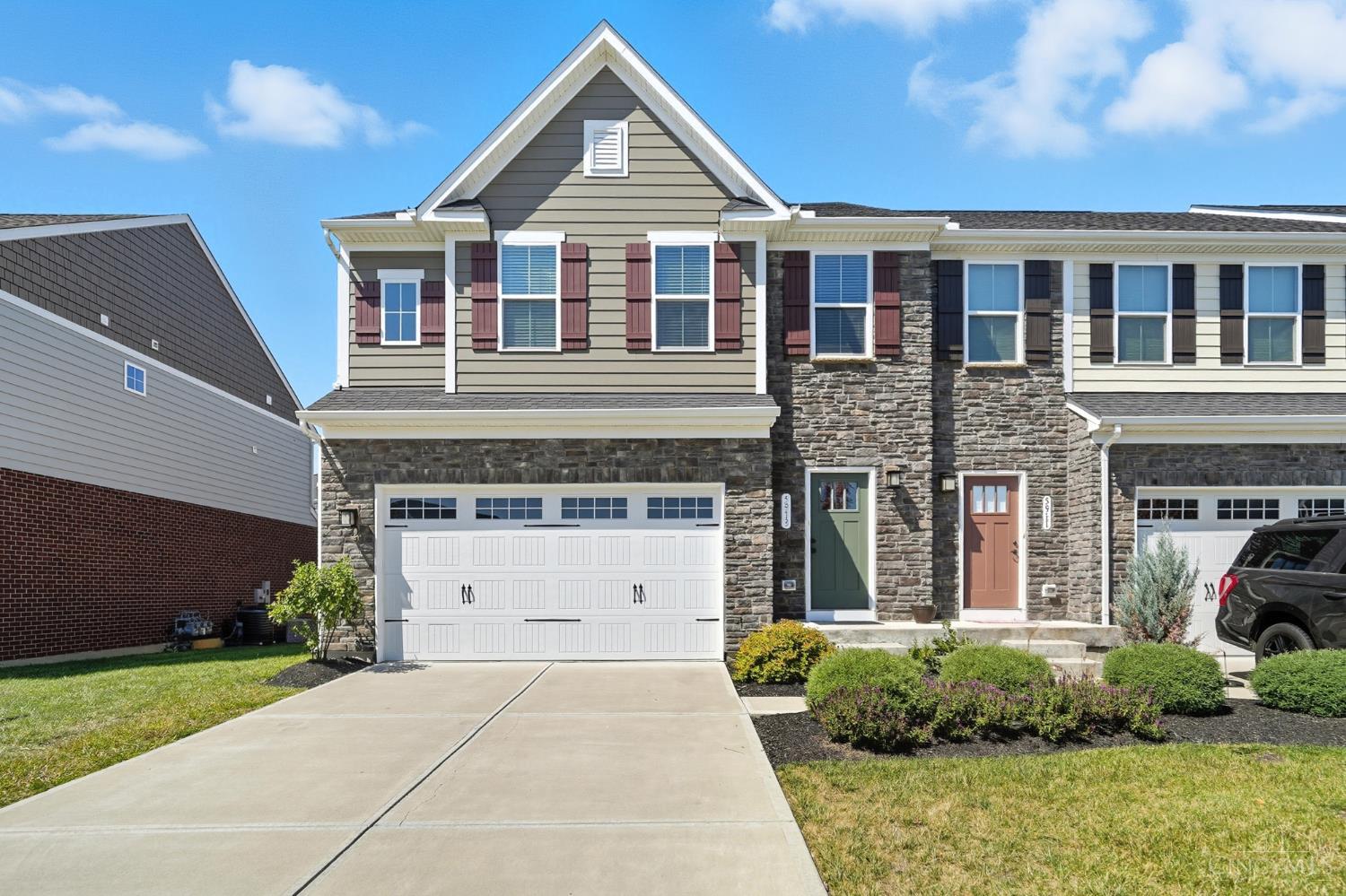5913 Stones Throw Way