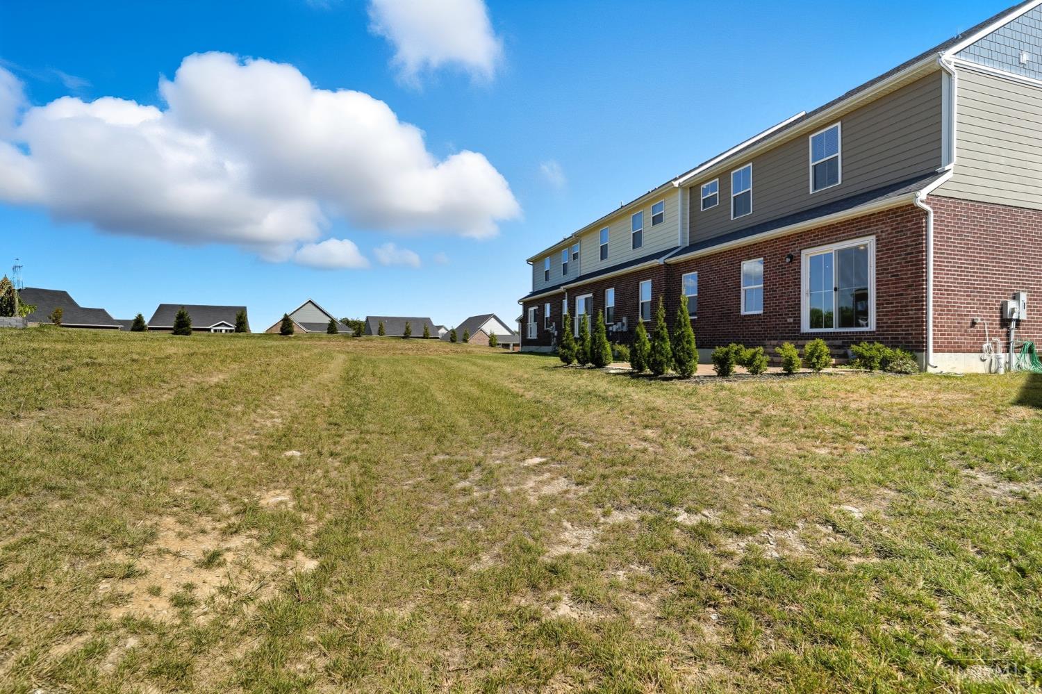 5913 Stones Throw Way