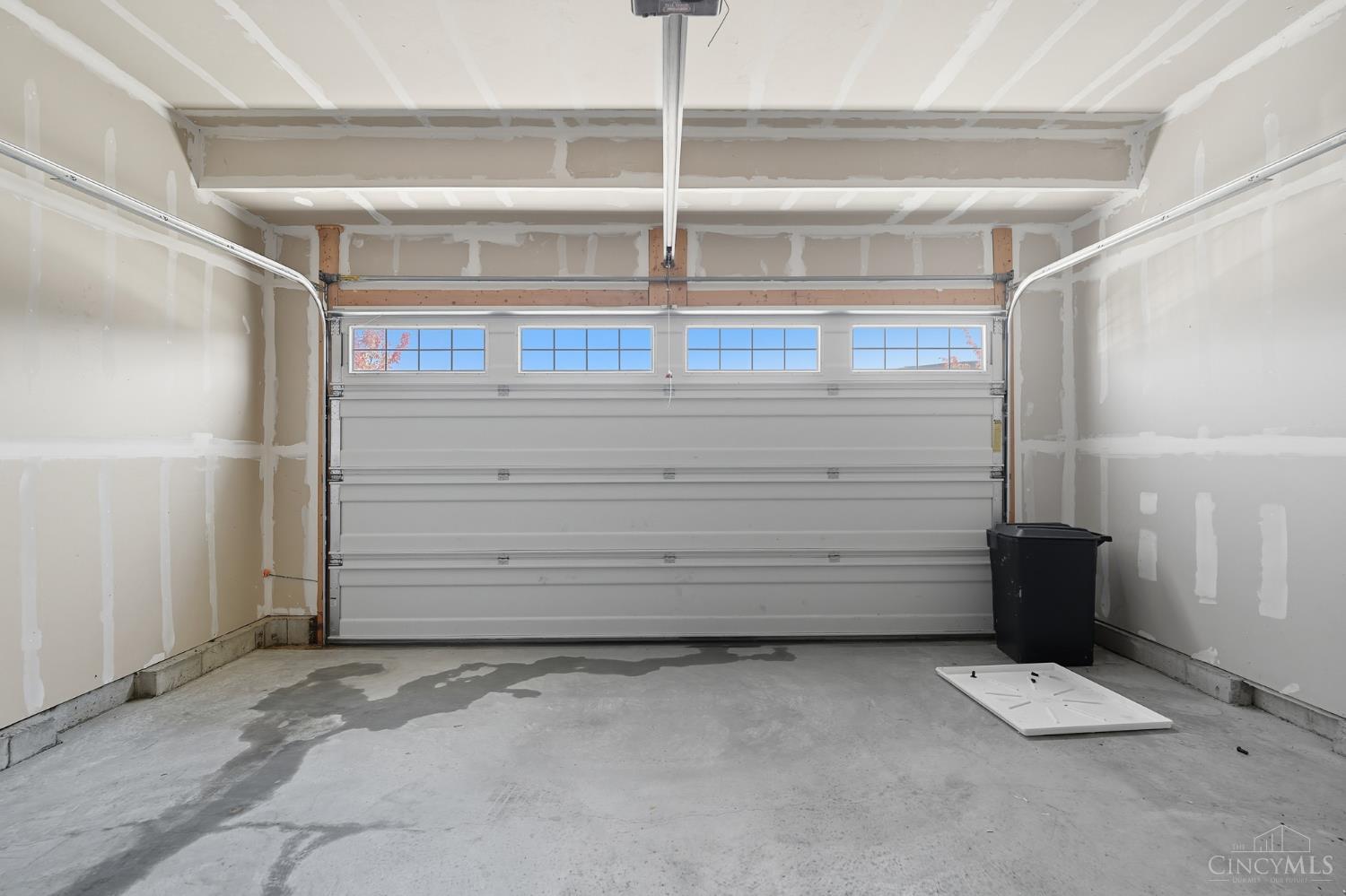 5913 Stones Throw Way
