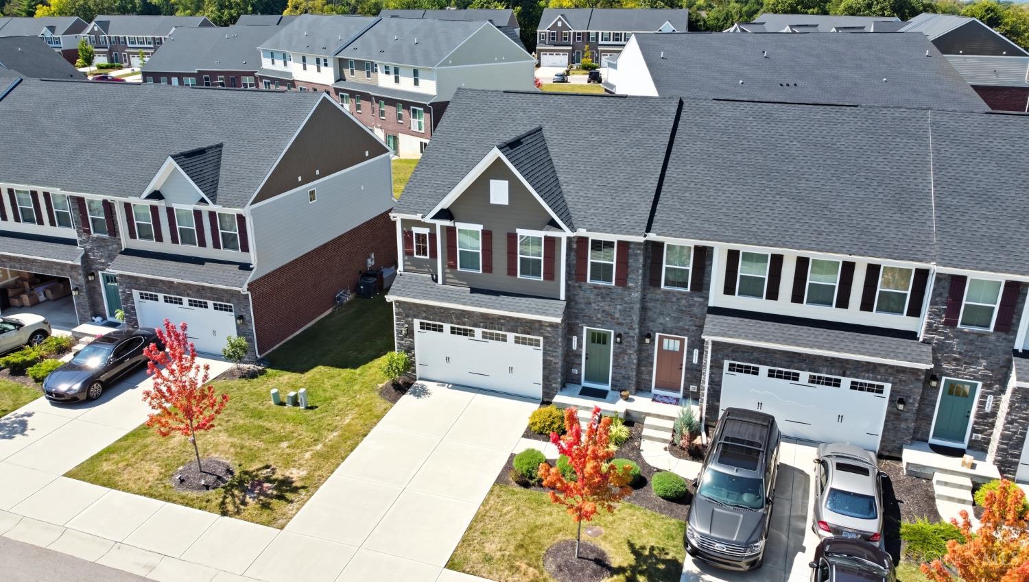 5913 Stones Throw Way