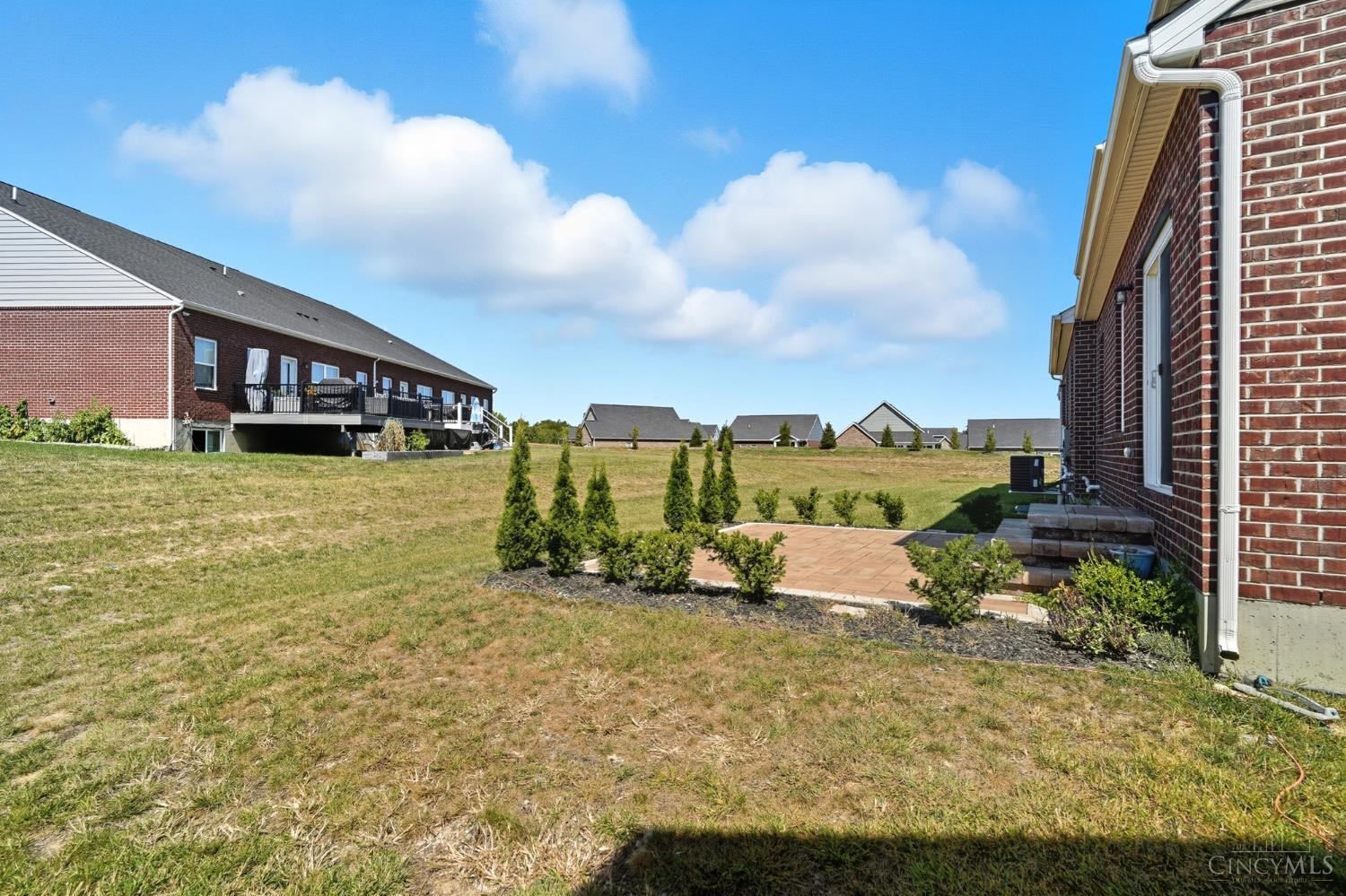 5913 Stones Throw Way